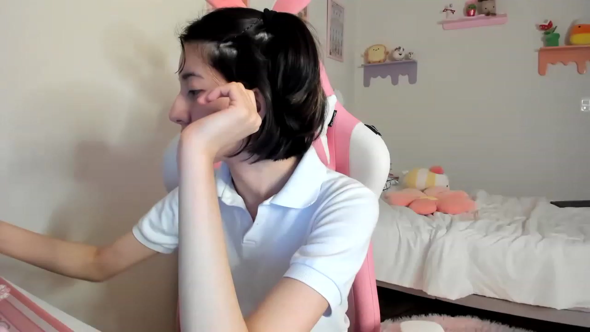 Gallery image thumbnail from Cherrycute666's myfreecams stream on, 05/21/2023, 03:53 image 8 of 20
