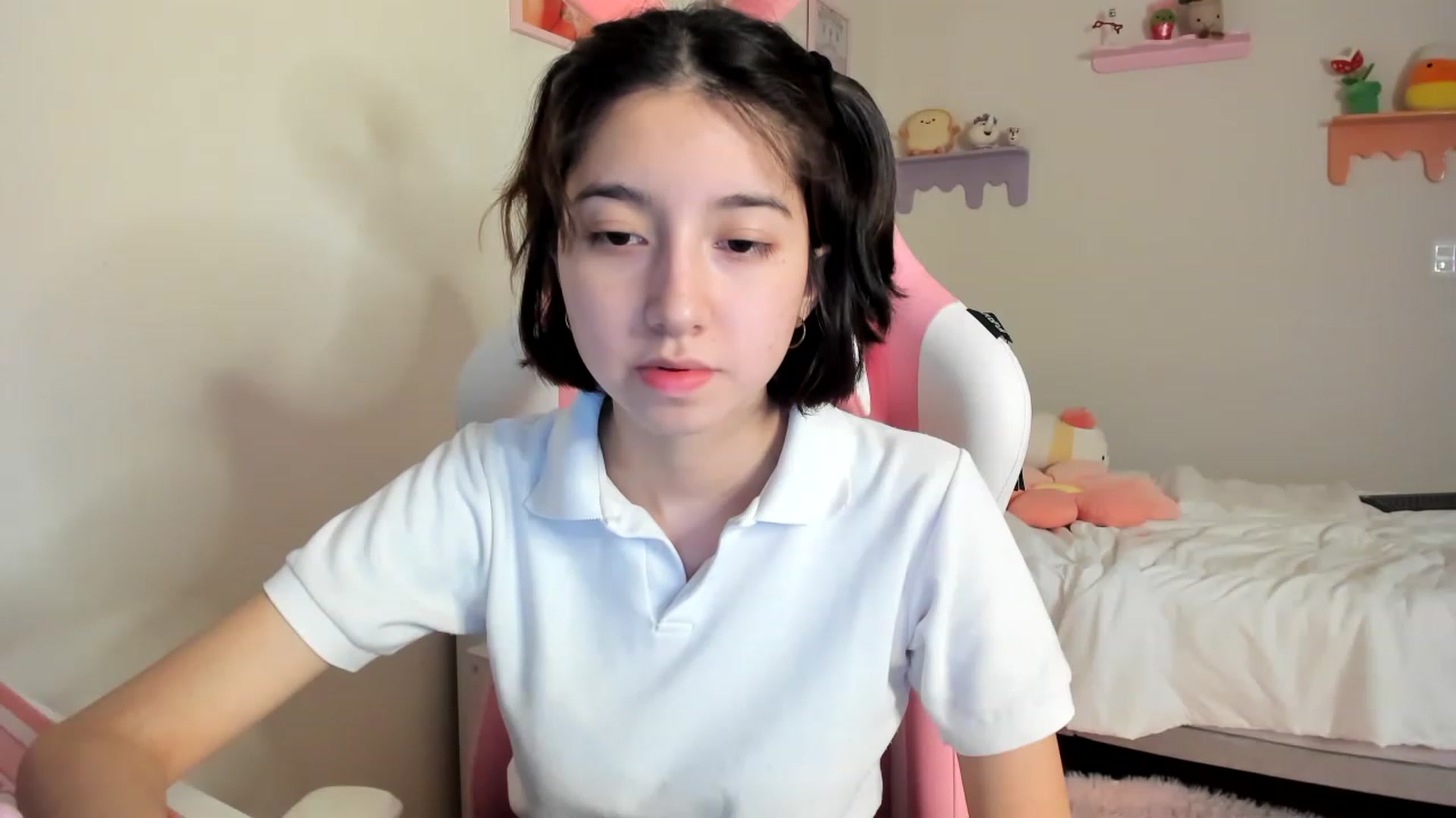Gallery image thumbnail from Cherrycute666's myfreecams stream on, 05/21/2023, 03:53 image 10 of 20
