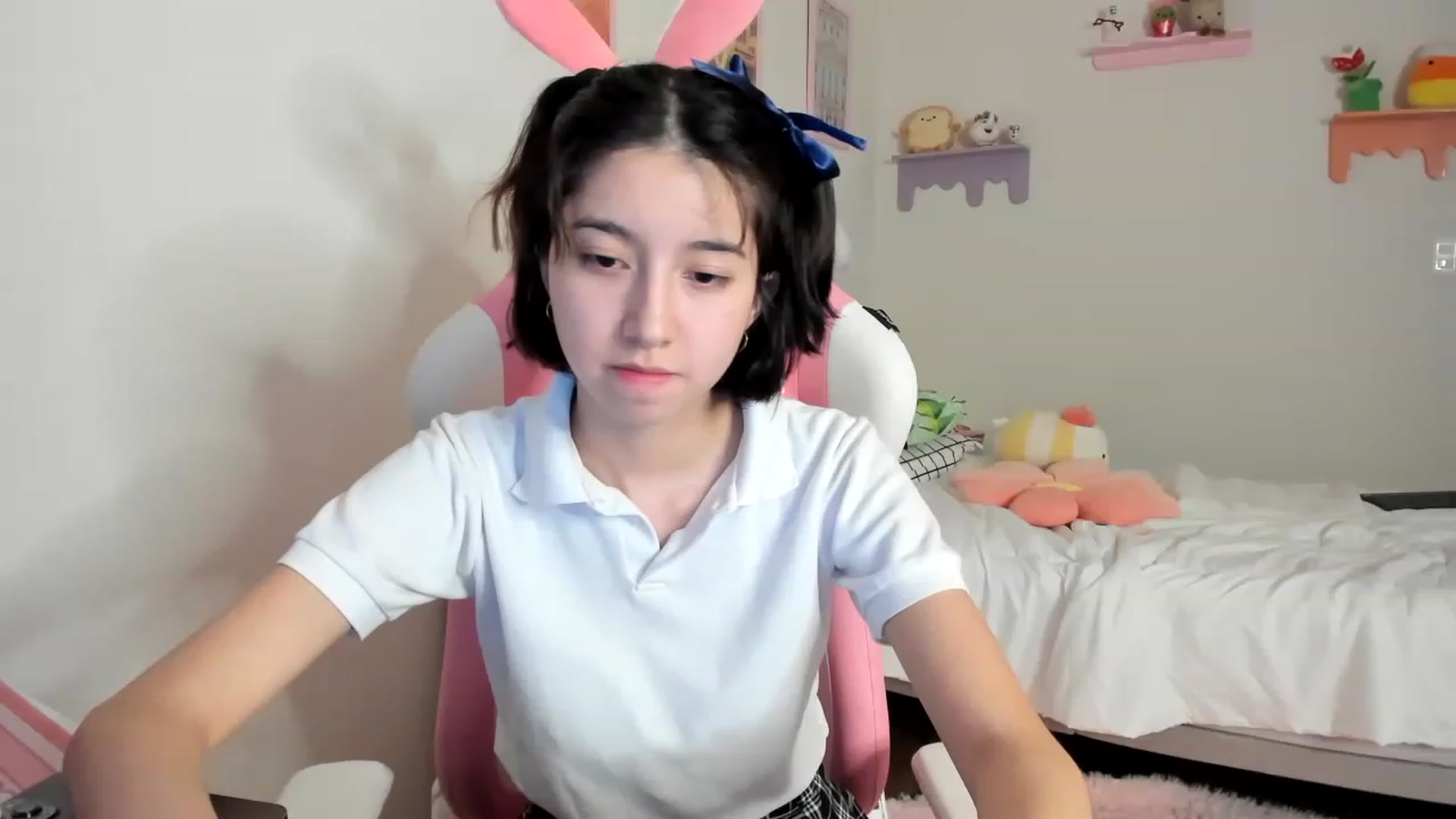 Gallery image thumbnail from Cherrycute666's myfreecams stream on, 05/21/2023, 03:53 image 17 of 20
