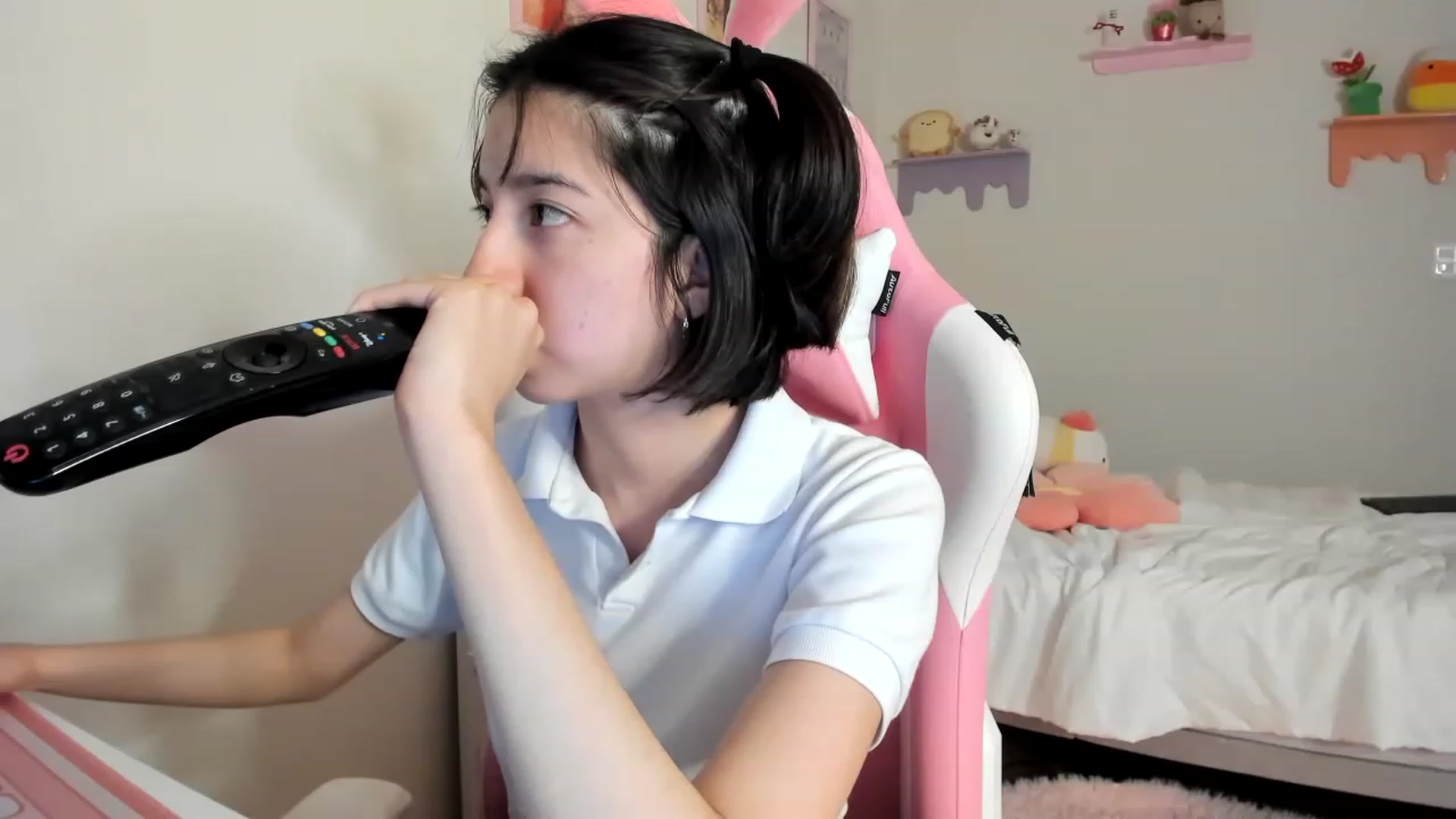 Gallery image thumbnail from Cherrycute666's myfreecams stream on, 05/21/2023, 03:53 image 13 of 20