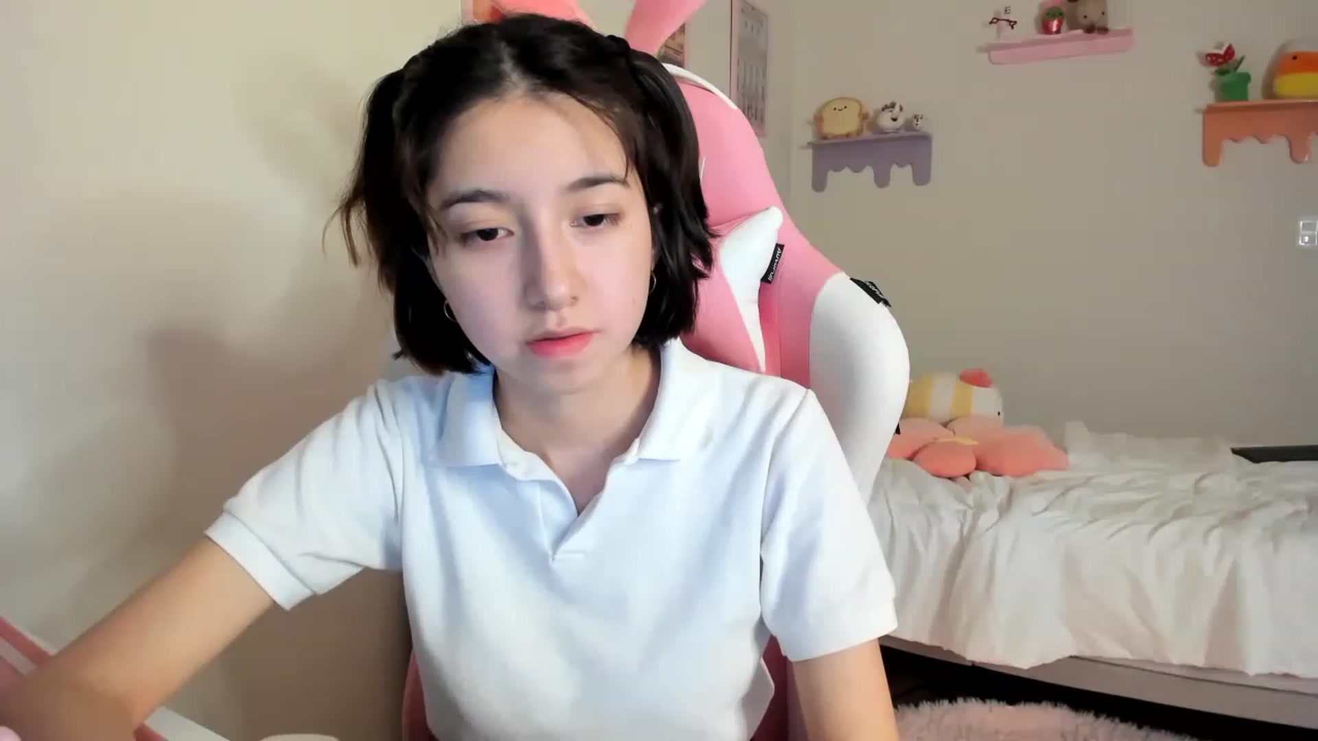Gallery image thumbnail from Cherrycute666's myfreecams stream on, 05/21/2023, 03:53 image 11 of 20