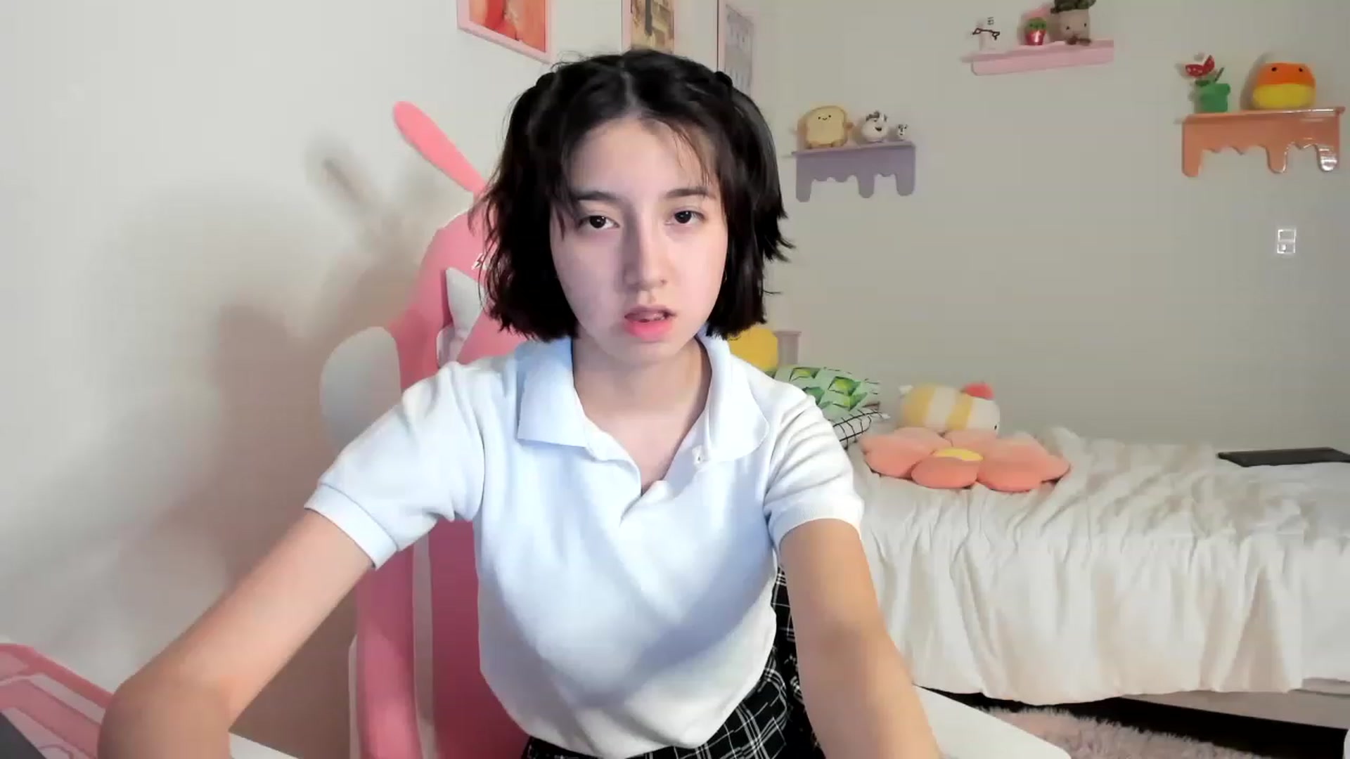 Gallery image thumbnail from Cherrycute666's myfreecams stream on, 05/21/2023, 05:43 image 10 of 20