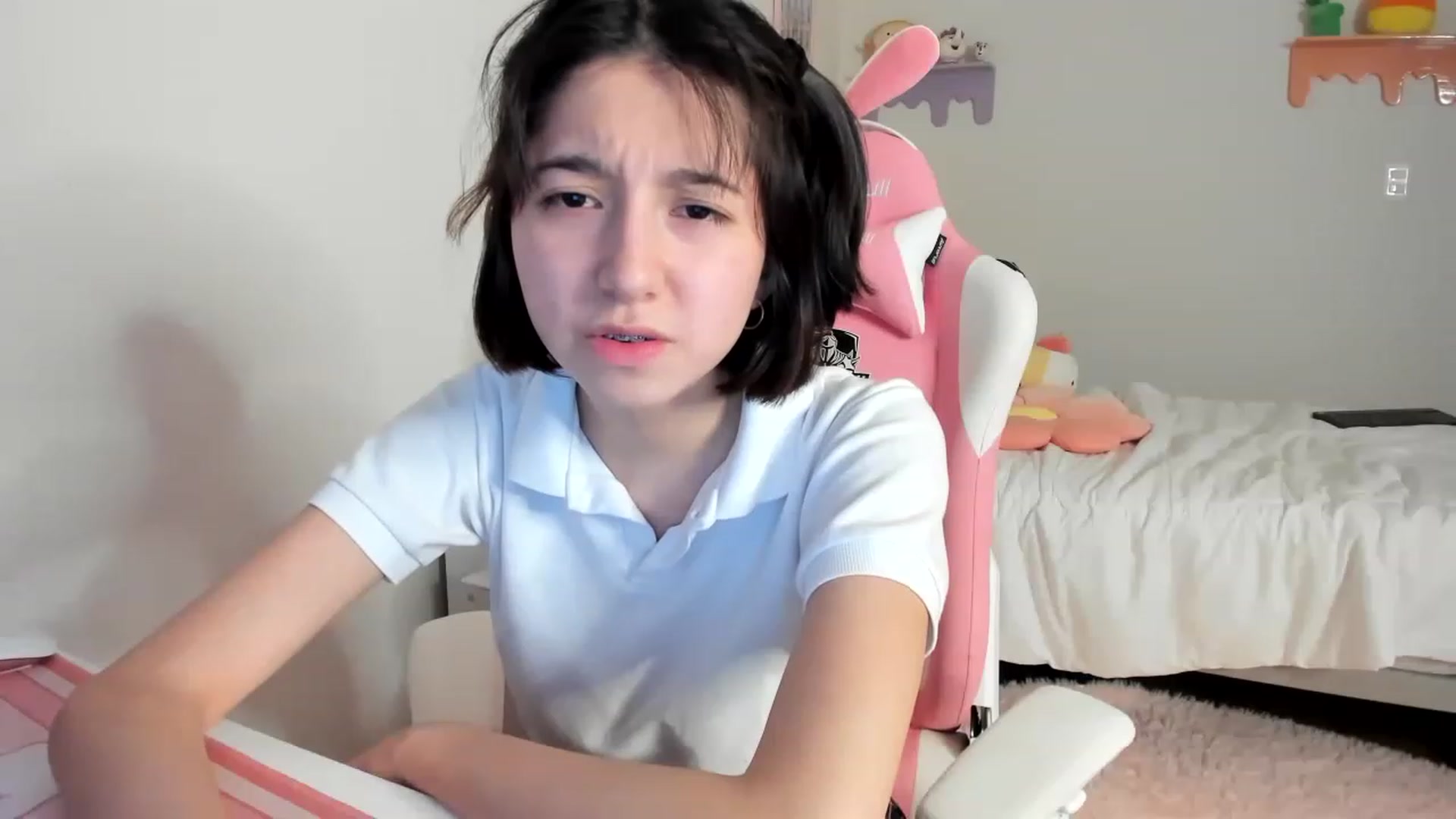 Gallery image thumbnail from Cherrycute666's myfreecams stream on, 05/21/2023, 05:43 image 17 of 20