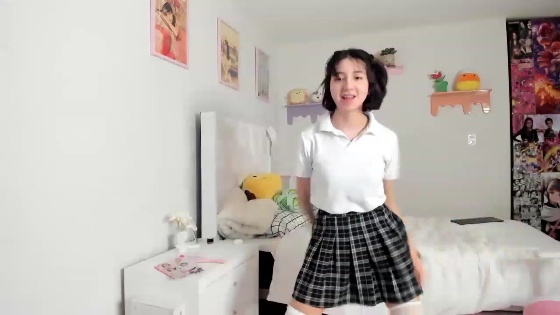 Gallery image thumbnail from Cherrycute666's myfreecams stream on, 05/21/2023, 05:43 image 19 of 20