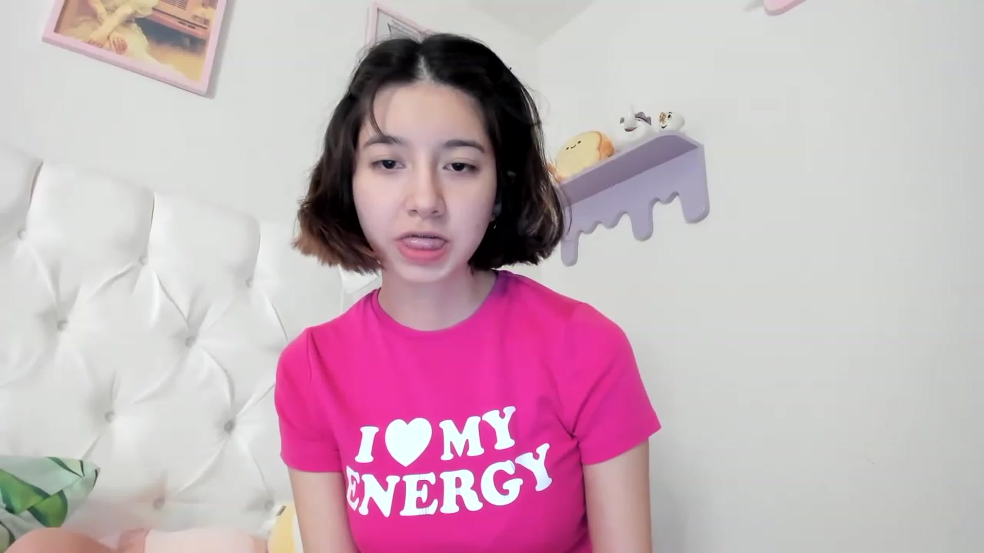 Gallery image thumbnail from Cherrycute666's myfreecams stream on, 05/22/2023, 24:02 image 4 of 20