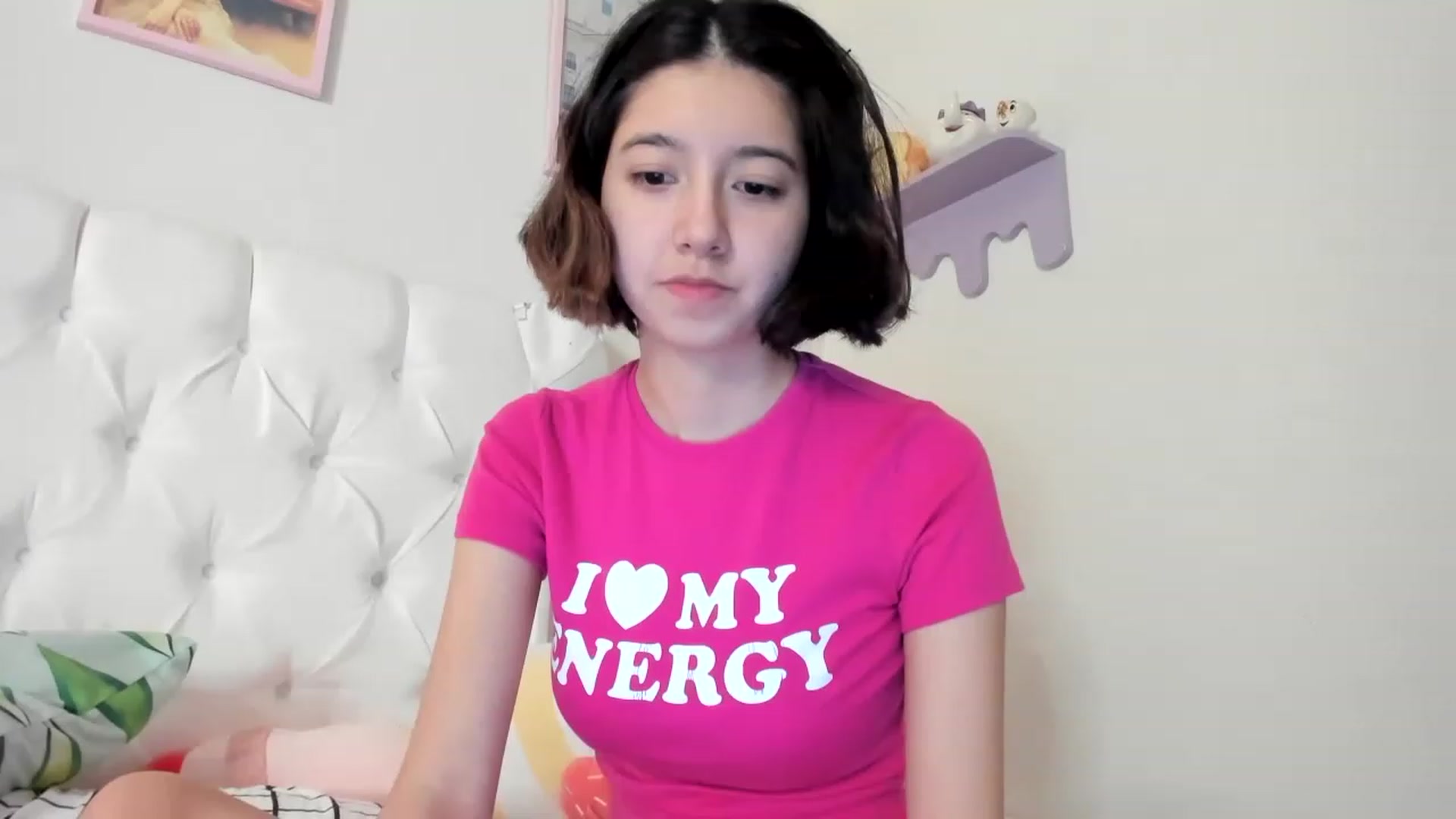 Gallery image thumbnail from Cherrycute666's myfreecams stream on, 05/22/2023, 24:02 image 10 of 20