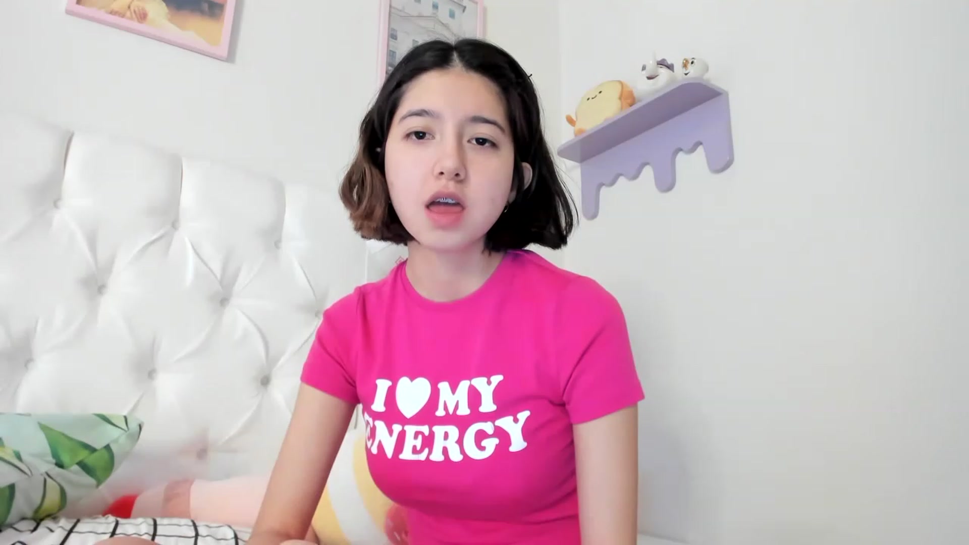 Gallery image thumbnail from Cherrycute666's myfreecams stream on, 05/22/2023, 24:02 image 7 of 20