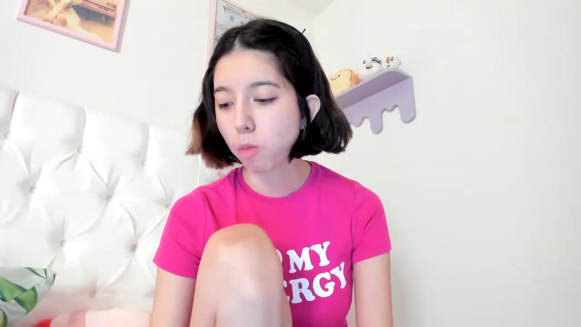Gallery image thumbnail from Cherrycute666's myfreecams stream on, 05/22/2023, 24:02 image 5 of 20