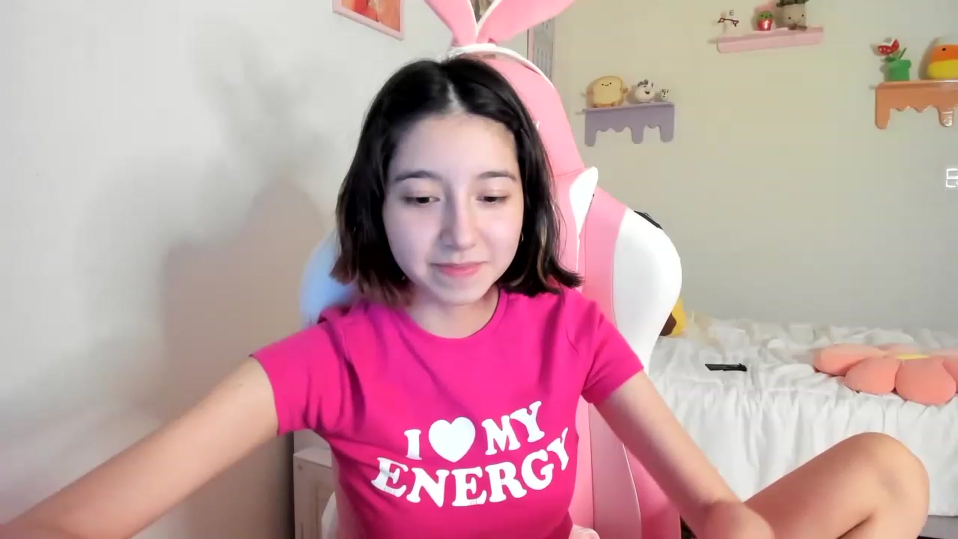 Gallery image thumbnail from Cherrycute666's myfreecams stream on, 05/22/2023, 03:57 image 15 of 20