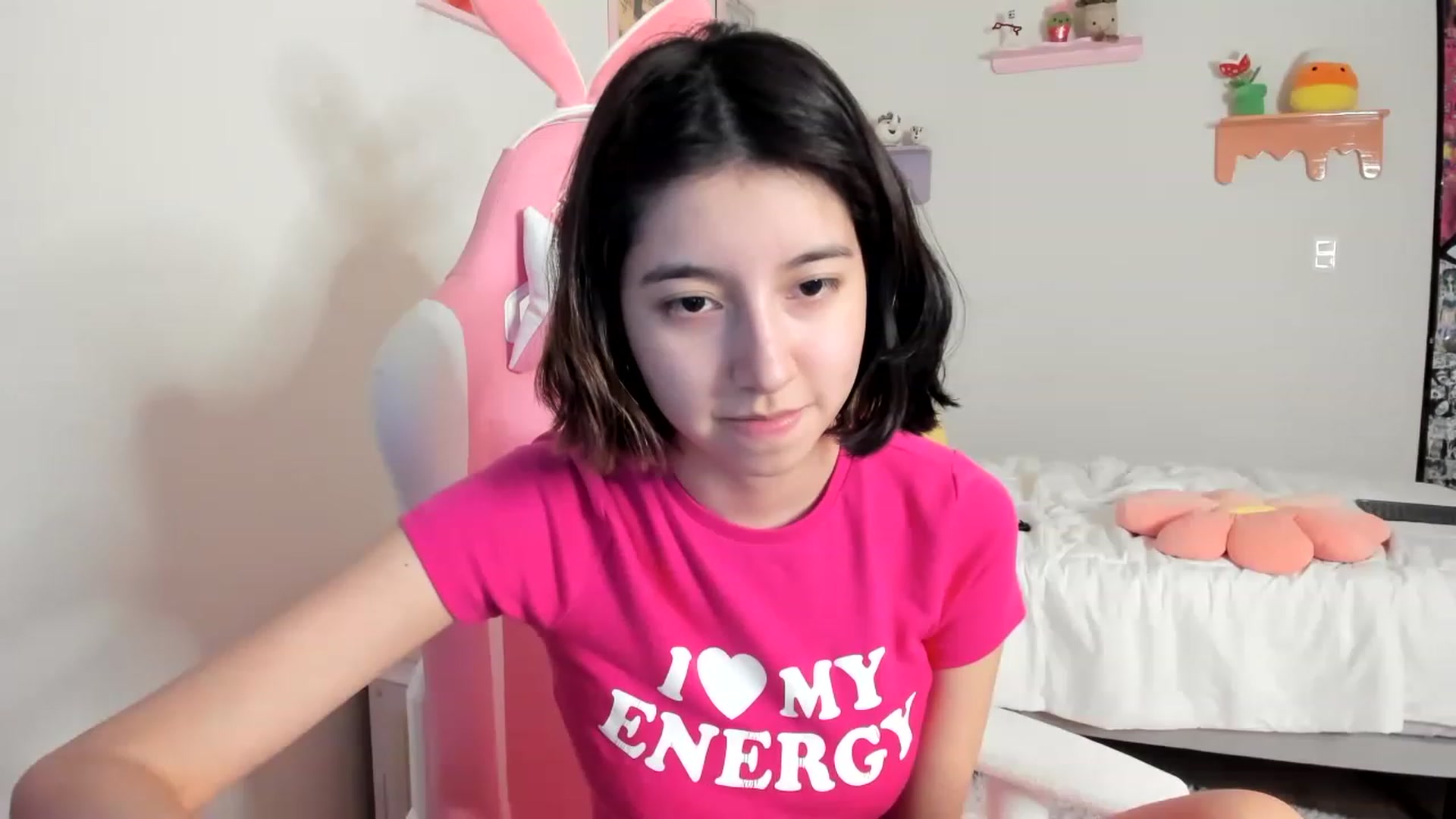 Gallery image thumbnail from Cherrycute666's myfreecams stream on, 05/22/2023, 08:45 image 4 of 20