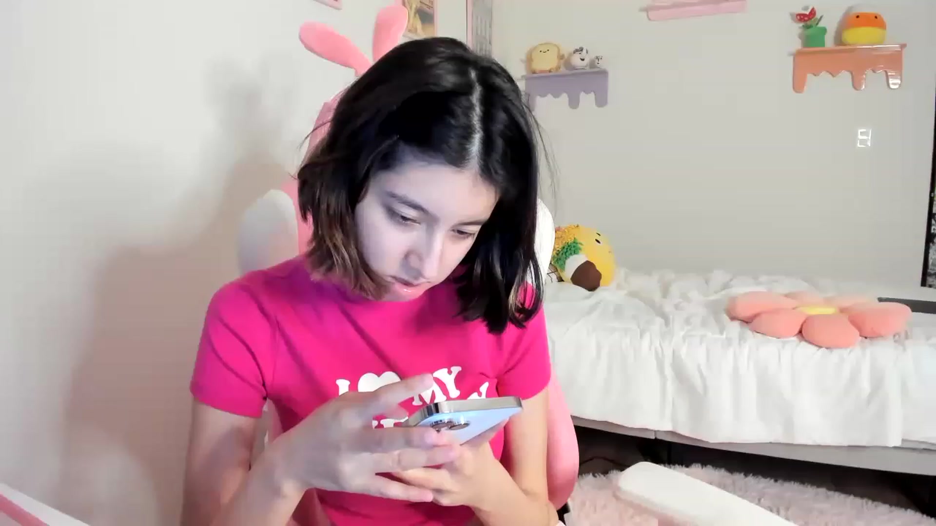 Gallery image thumbnail from Cherrycute666's myfreecams stream on, 05/22/2023, 09:57 image 12 of 20