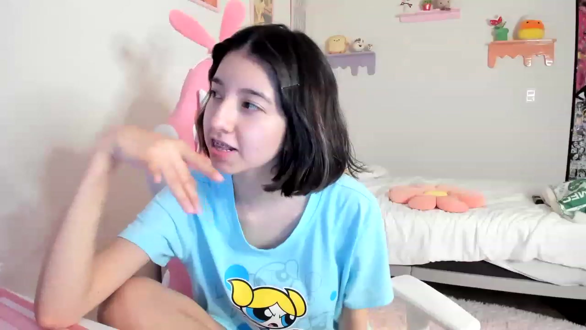 Gallery image thumbnail from Cherrycute666's myfreecams stream on, 05/23/2023, 08:04 image 15 of 20