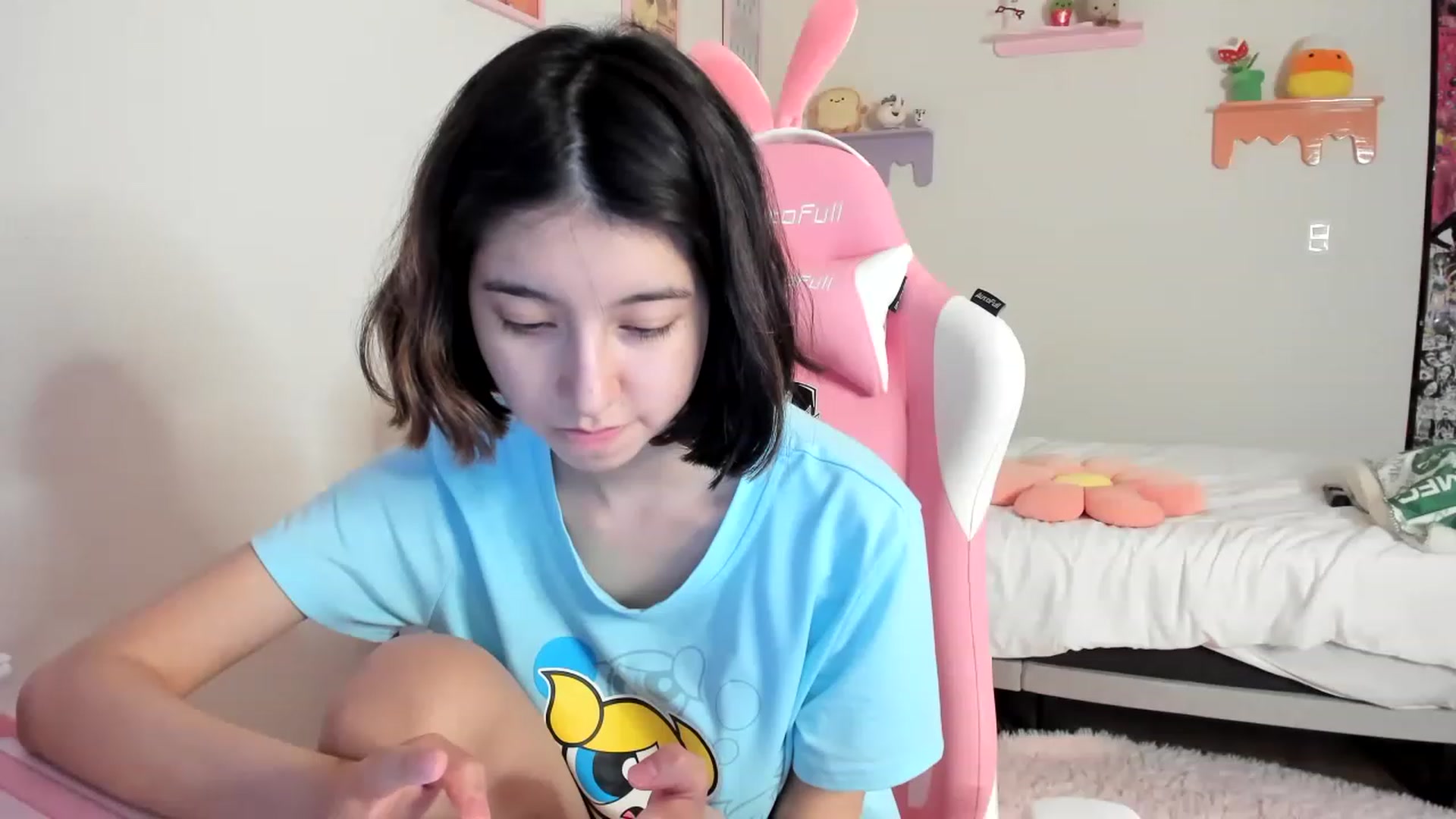 Gallery image thumbnail from Cherrycute666's myfreecams stream on, 05/23/2023, 08:04 image 14 of 20