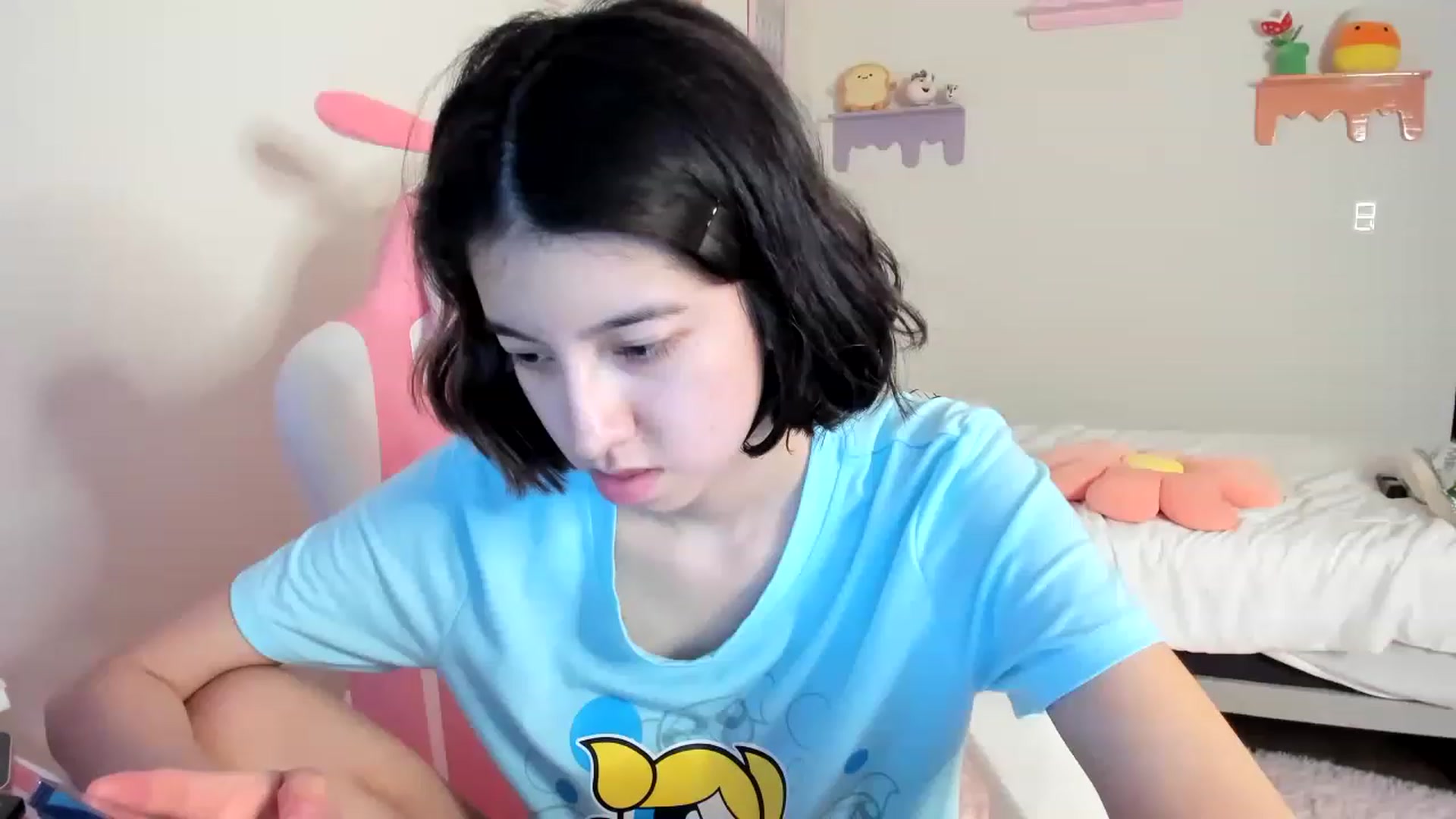 Gallery image thumbnail from Cherrycute666's myfreecams stream on, 05/23/2023, 10:39 image 6 of 20