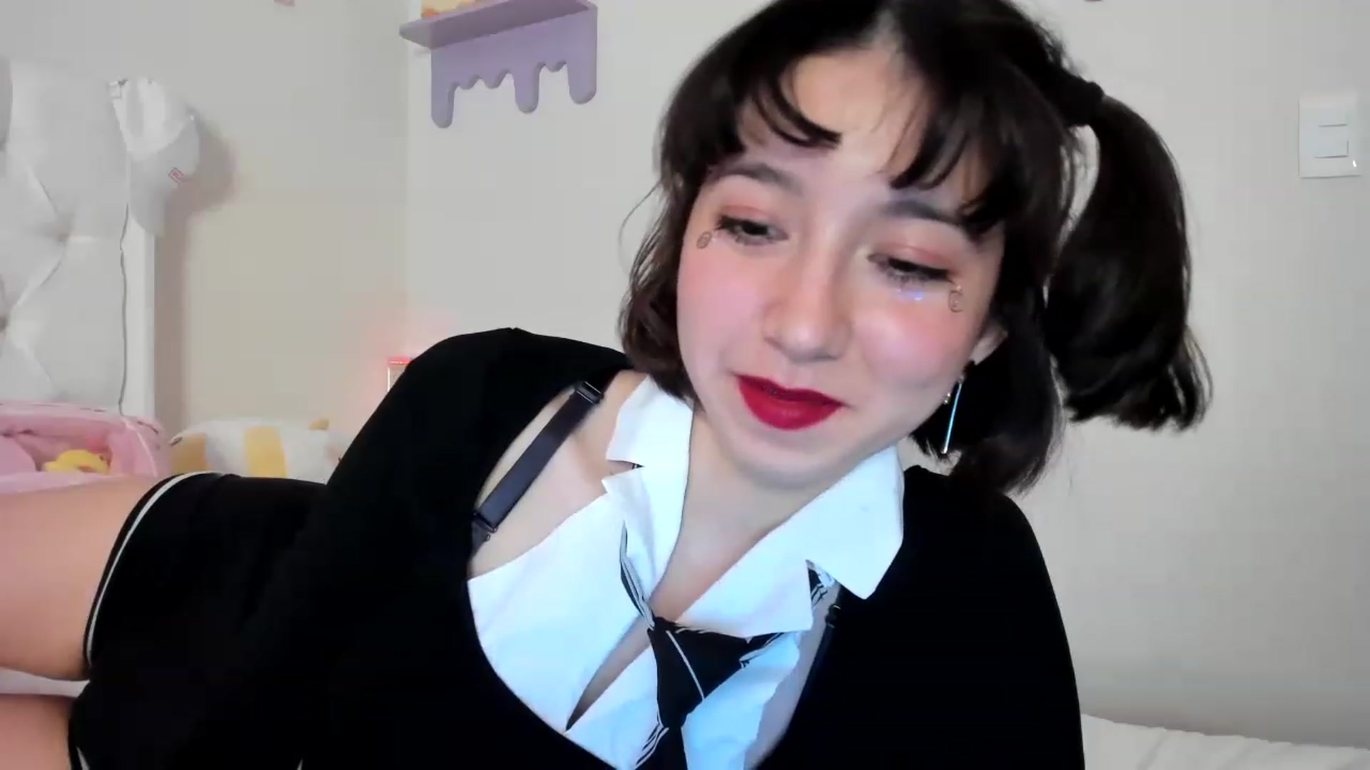 Gallery image thumbnail from Cherrycute666's myfreecams stream on, 05/24/2023, 06:12 image 19 of 20