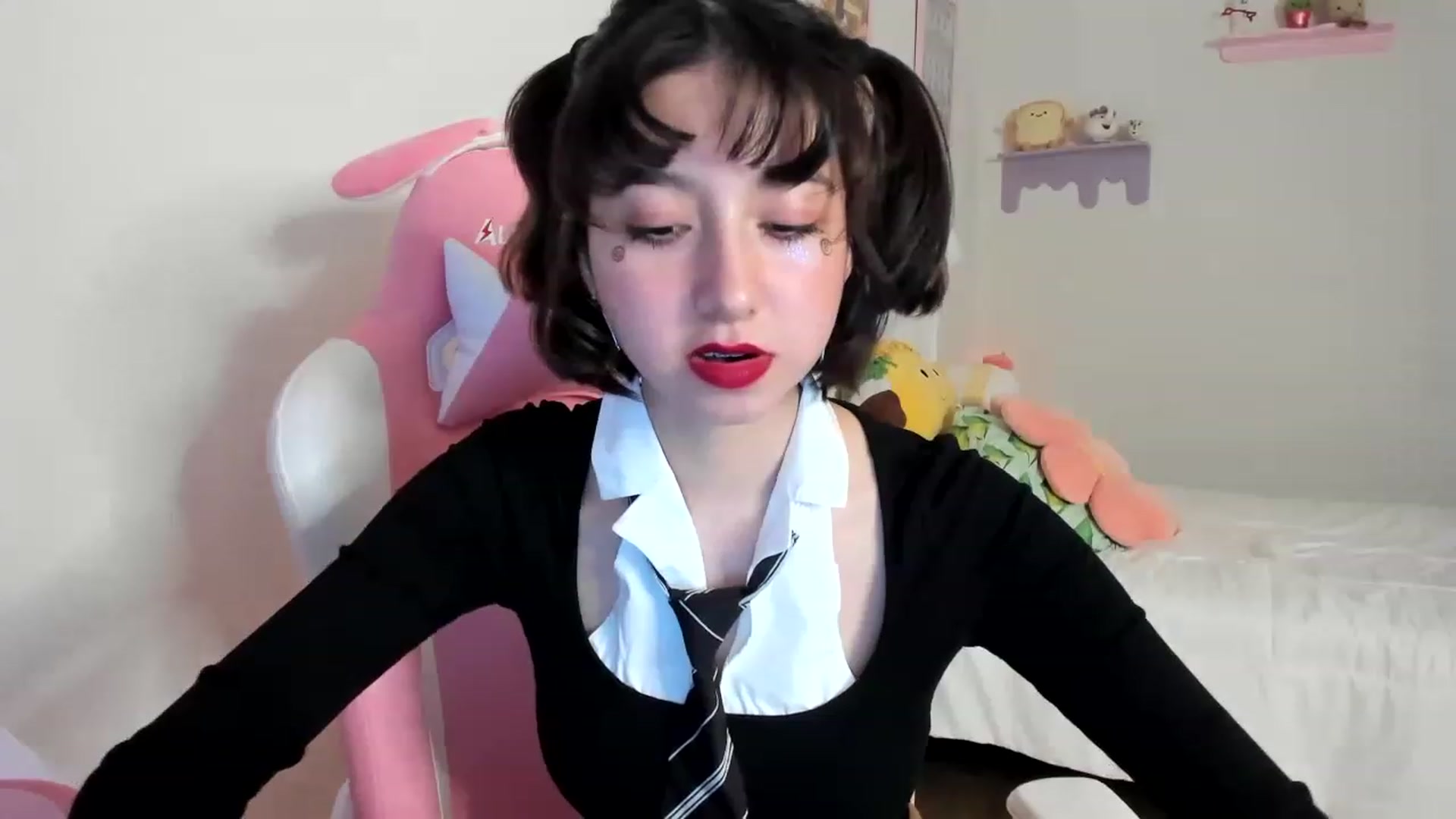 Gallery image thumbnail from Cherrycute666's myfreecams stream on, 05/24/2023, 06:12 image 4 of 20