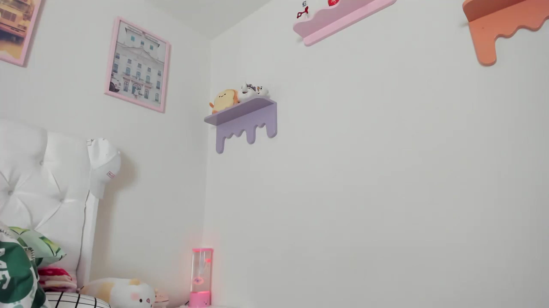 Gallery image thumbnail from Cherrycute666's myfreecams stream on, 05/24/2023, 16:45 image 7 of 20