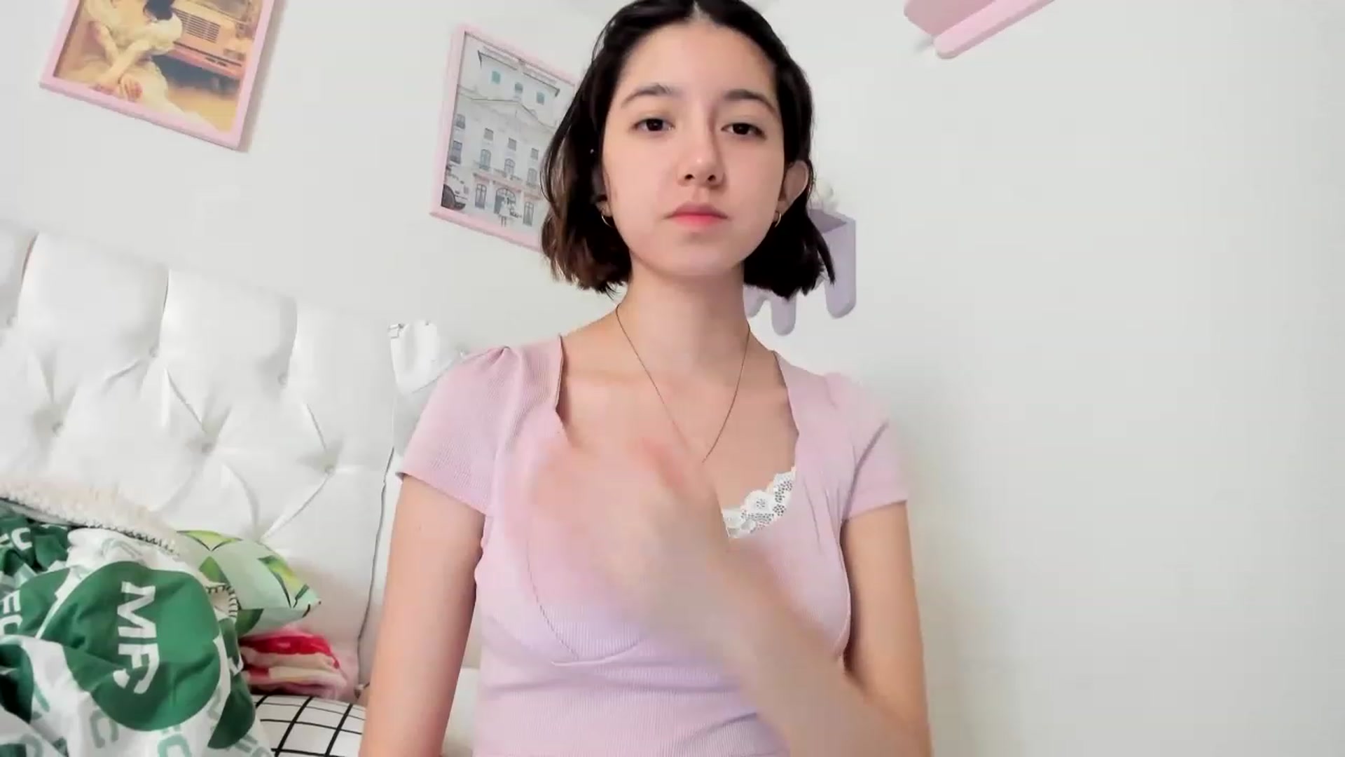 Gallery image thumbnail from Cherrycute666's myfreecams stream on, 05/24/2023, 16:45 image 17 of 20