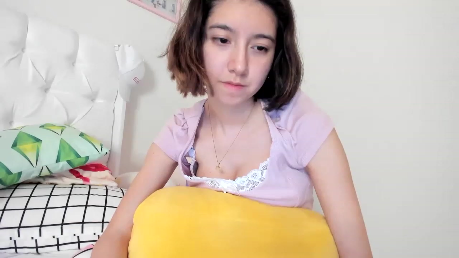Gallery image thumbnail from Cherrycute666's myfreecams stream on, 05/24/2023, 21:23 image 13 of 20