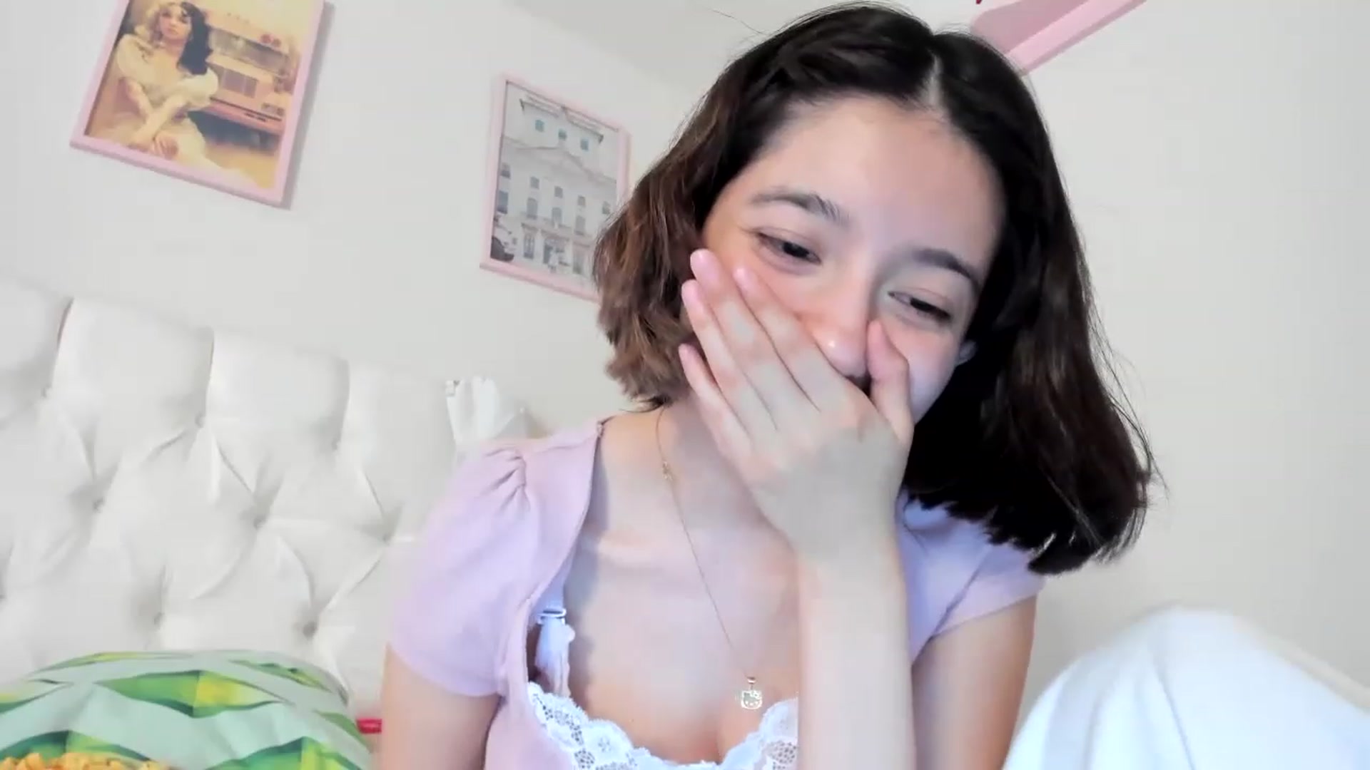 Gallery image thumbnail from Cherrycute666's myfreecams stream on, 05/25/2023, 24:34 image 11 of 20