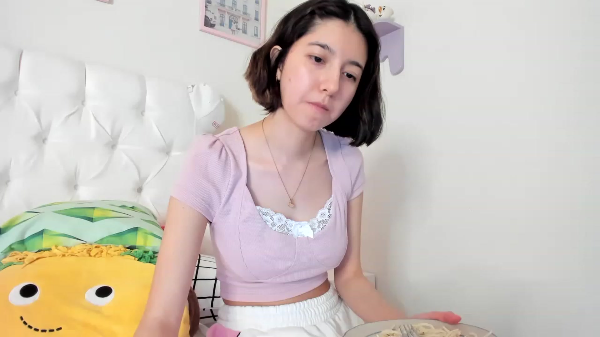 Gallery image thumbnail from Cherrycute666's myfreecams stream on, 05/25/2023, 24:34 image 1 of 20