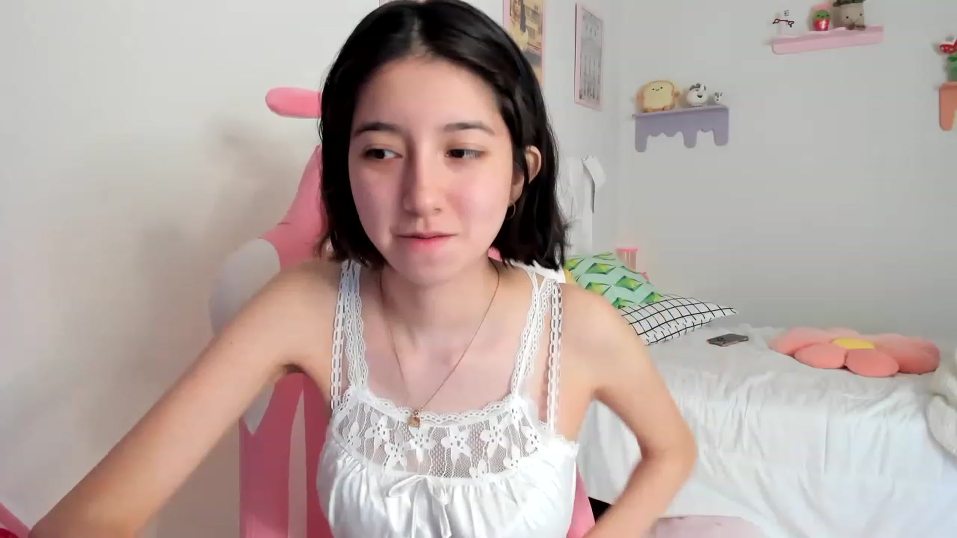 Gallery image thumbnail from Cherrycute666's myfreecams stream on, 05/25/2023, 17:49 image 5 of 20