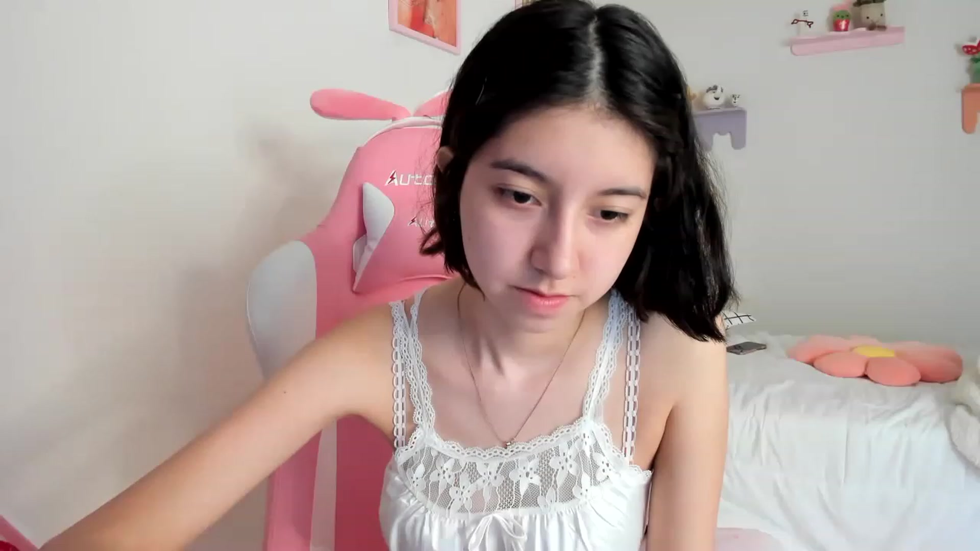 Gallery image thumbnail from Cherrycute666's myfreecams stream on, 05/25/2023, 17:49 image 10 of 20