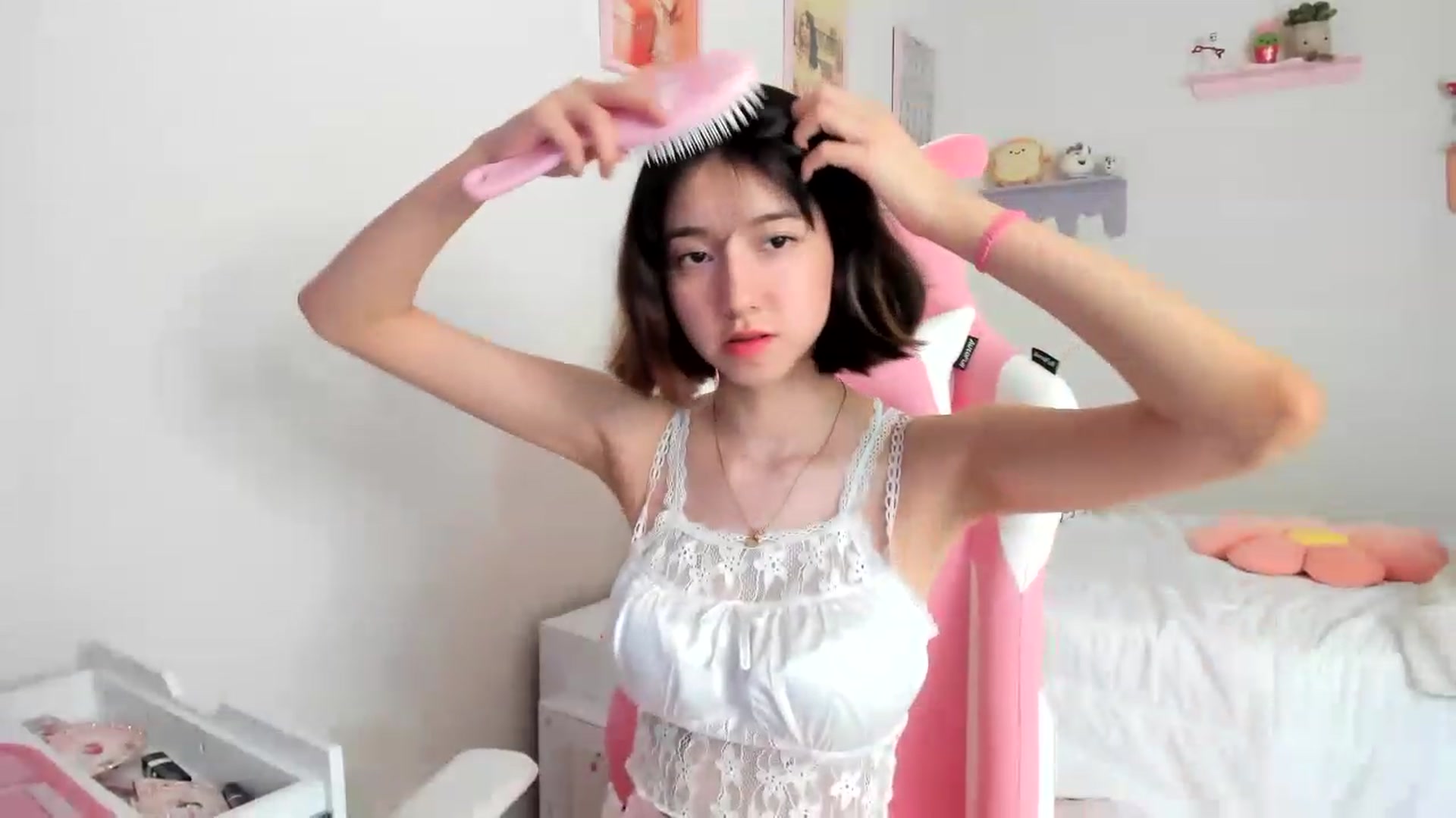 Gallery image thumbnail from Cherrycute666's myfreecams stream on, 05/25/2023, 19:27 image 15 of 20