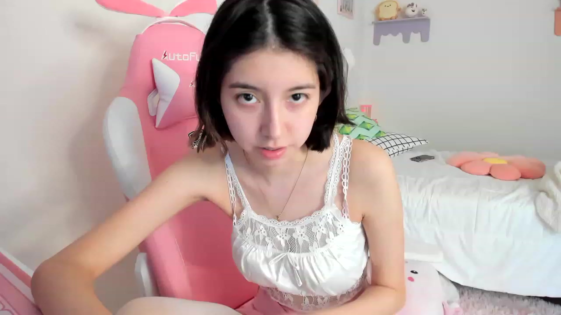 Gallery image thumbnail from Cherrycute666's myfreecams stream on, 05/25/2023, 19:27 image 1 of 20
