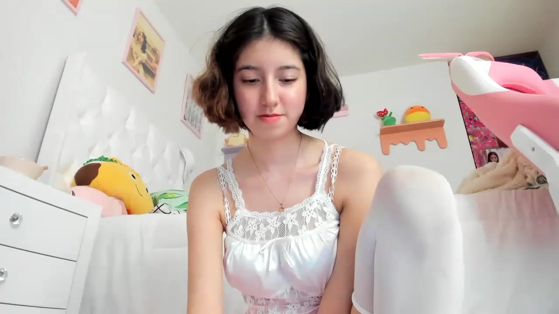 Gallery image thumbnail from Cherrycute666's myfreecams stream on, 05/25/2023, 21:10 image 20 of 20