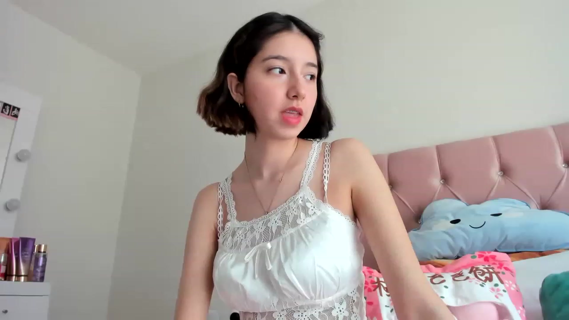 Gallery image thumbnail from Cherrycute666's myfreecams stream on, 05/25/2023, 22:21 image 8 of 20
