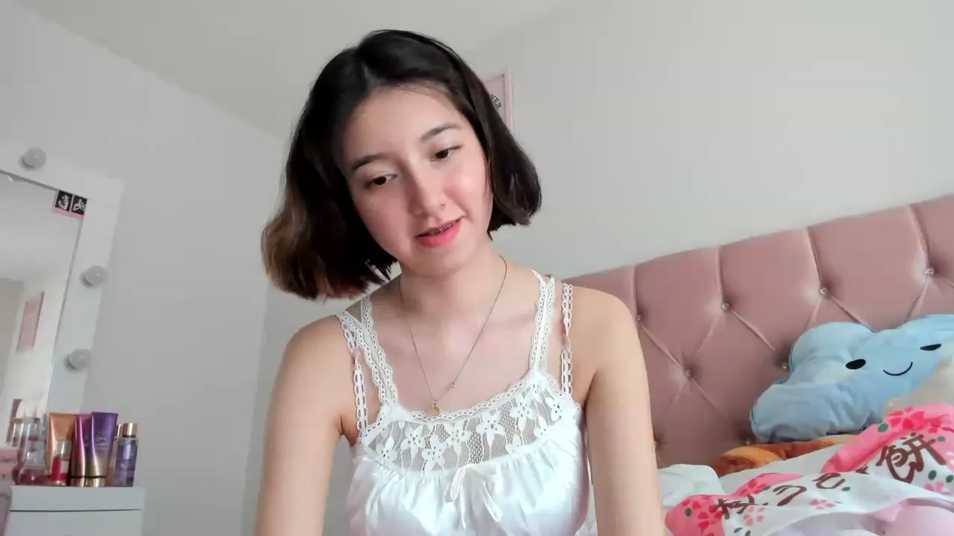 Gallery image thumbnail from Cherrycute666's myfreecams stream on, 05/25/2023, 22:21 image 13 of 20