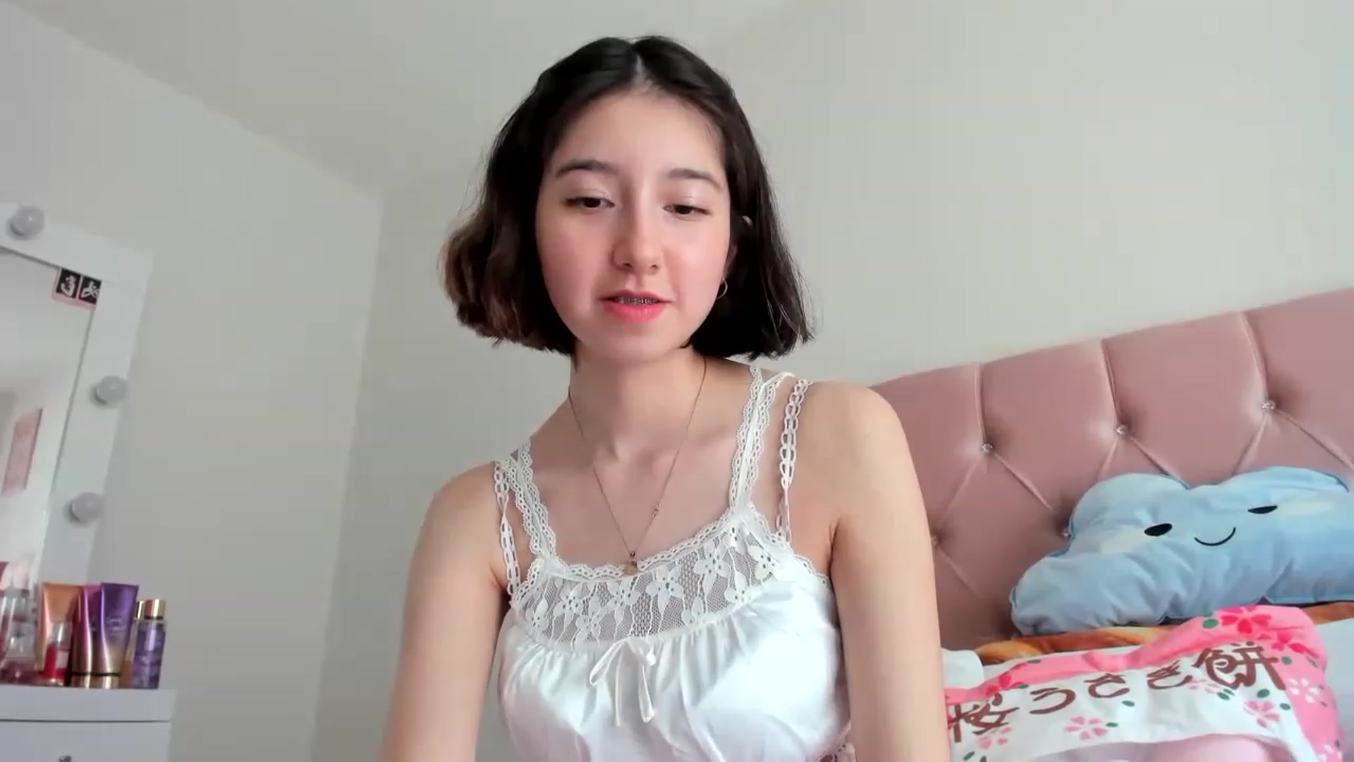 Gallery image thumbnail from Cherrycute666's myfreecams stream on, 05/25/2023, 22:21 image 10 of 20