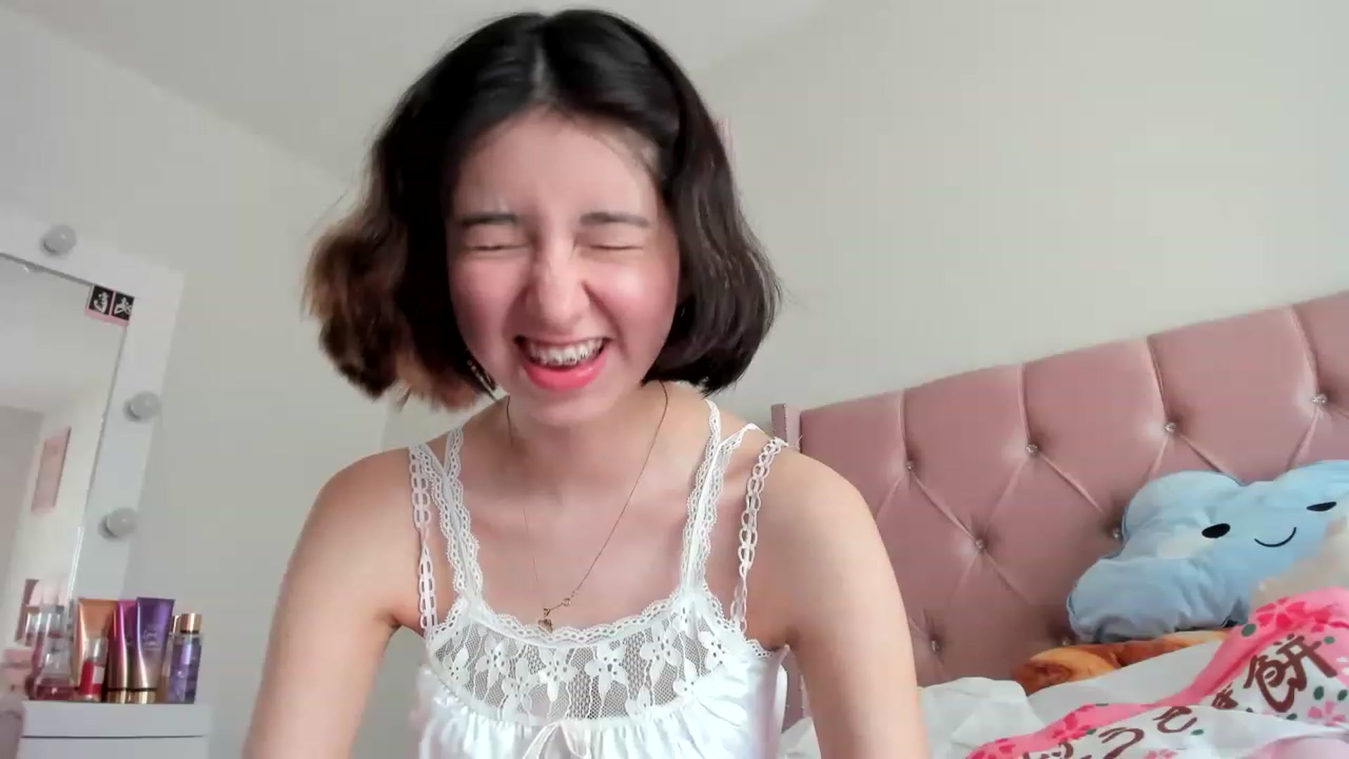 Gallery image thumbnail from Cherrycute666's myfreecams stream on, 05/25/2023, 22:21 image 15 of 20