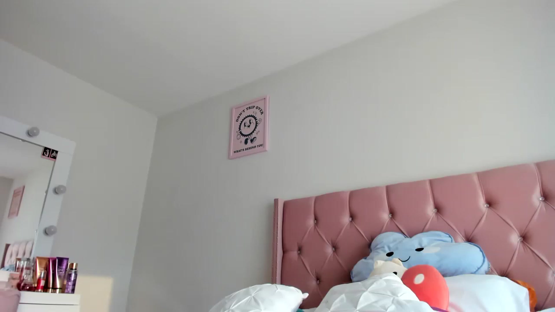 Gallery image thumbnail from Cherrycute666's myfreecams stream on, 05/26/2023, 24:53 image 3 of 20