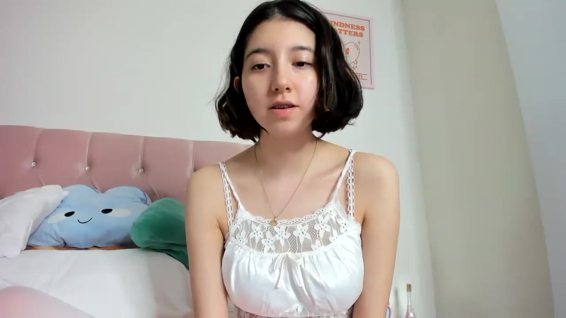 Gallery image thumbnail from Cherrycute666's myfreecams stream on, 05/26/2023, 04:43 image 18 of 20