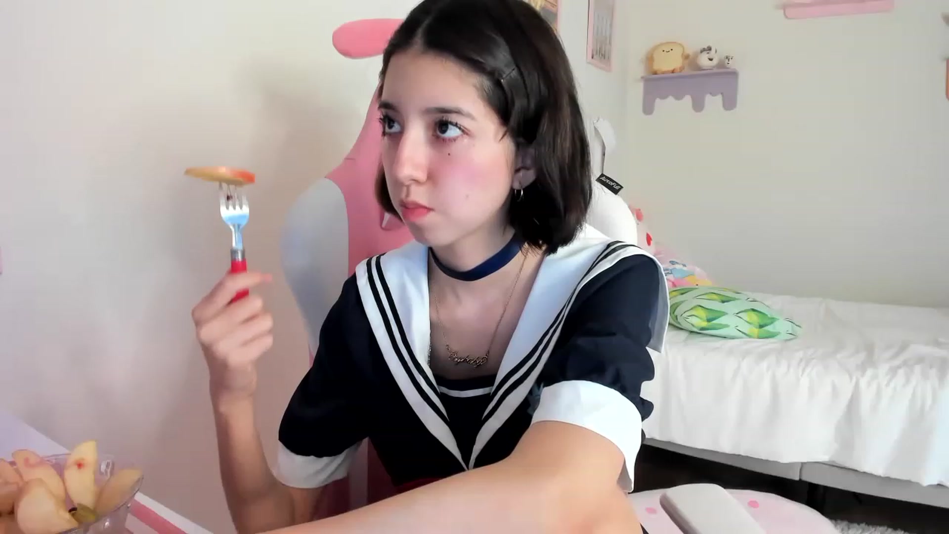 Gallery image thumbnail from Cherrycute666's myfreecams stream on, 05/26/2023, 21:33 image 10 of 20