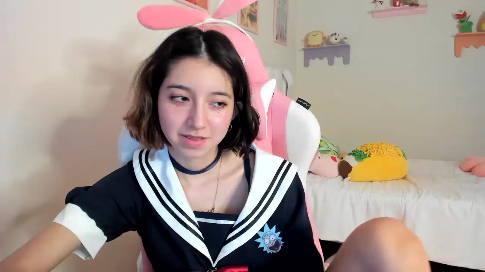 Gallery image thumbnail from Cherrycute666's myfreecams stream on, 05/27/2023, 10:30 image 1 of 20
