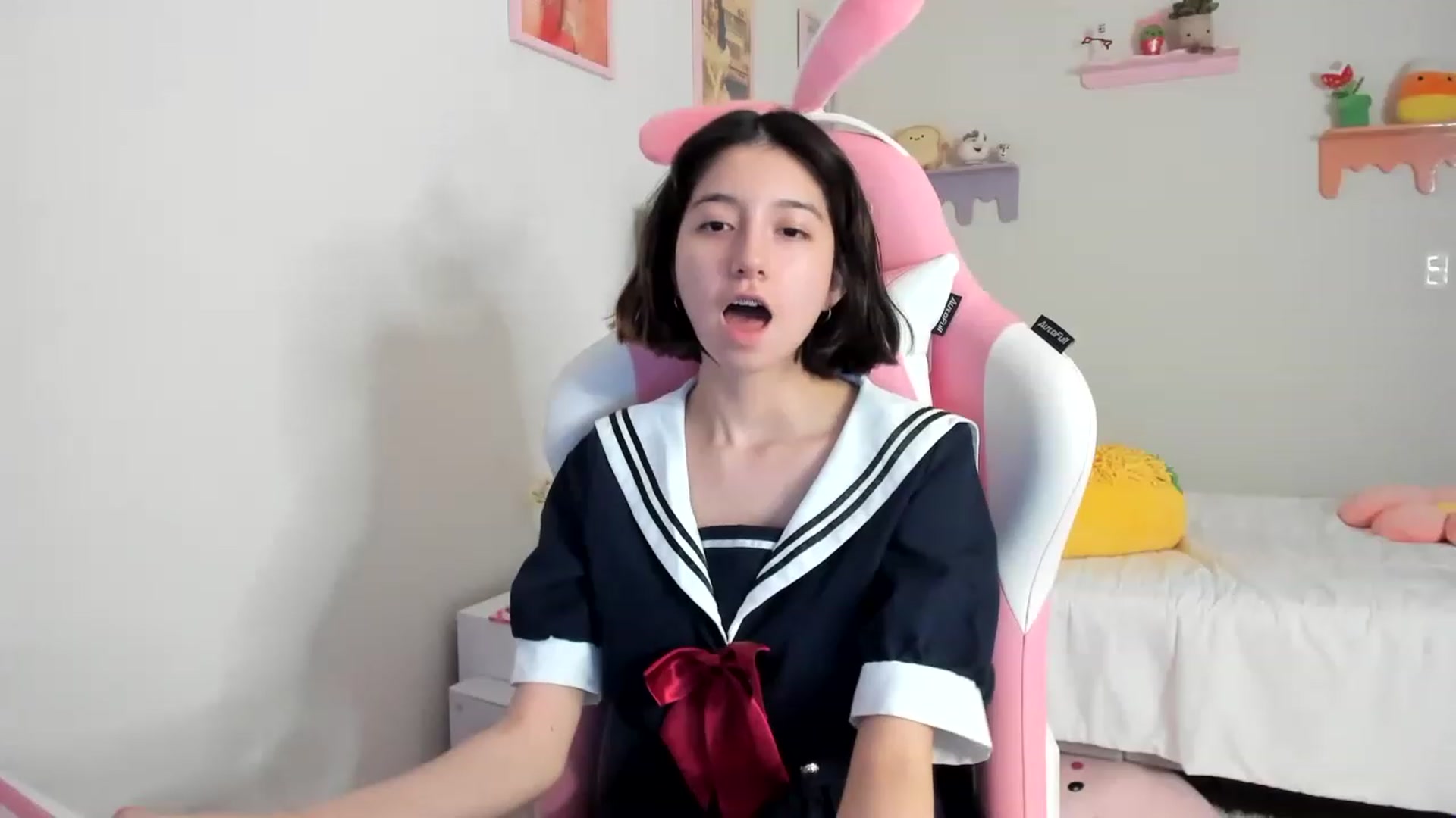 Gallery image thumbnail from Cherrycute666's myfreecams stream on, 05/27/2023, 13:06 image 13 of 20