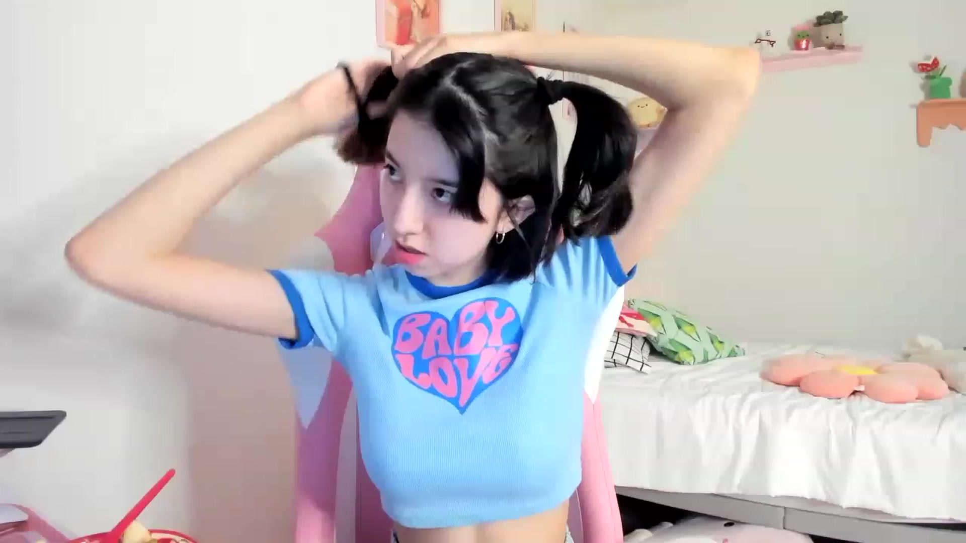 Gallery image thumbnail from Cherrycute666's myfreecams stream on, 05/28/2023, 01:55 image 6 of 20