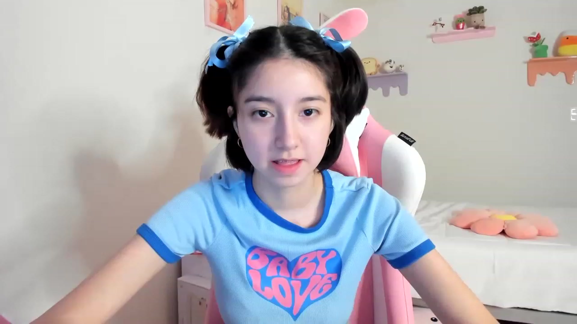 Gallery image thumbnail from Cherrycute666's myfreecams stream on, 05/28/2023, 04:00 image 4 of 20