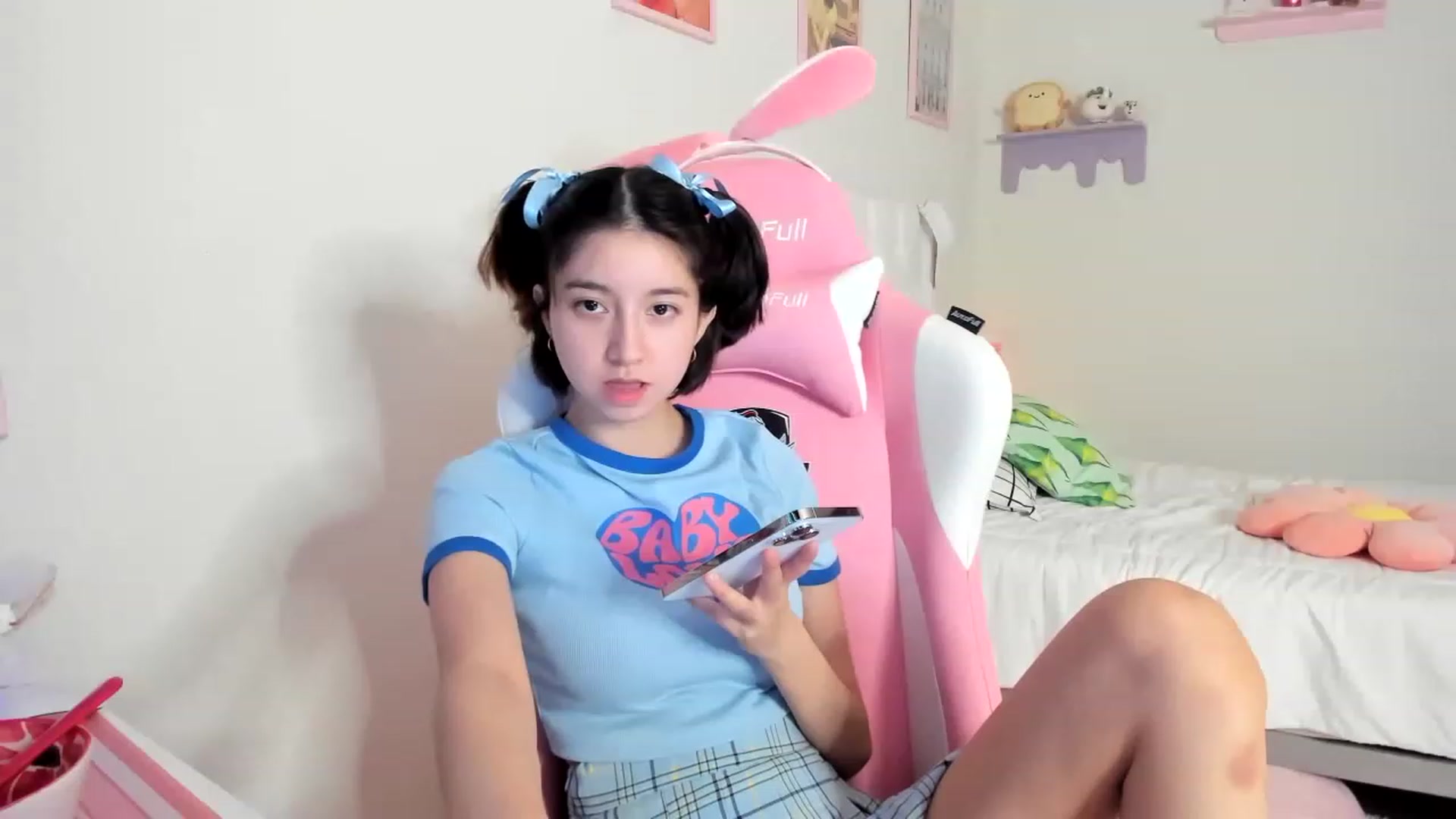 Gallery image thumbnail from Cherrycute666's myfreecams stream on, 05/28/2023, 04:00 image 13 of 20