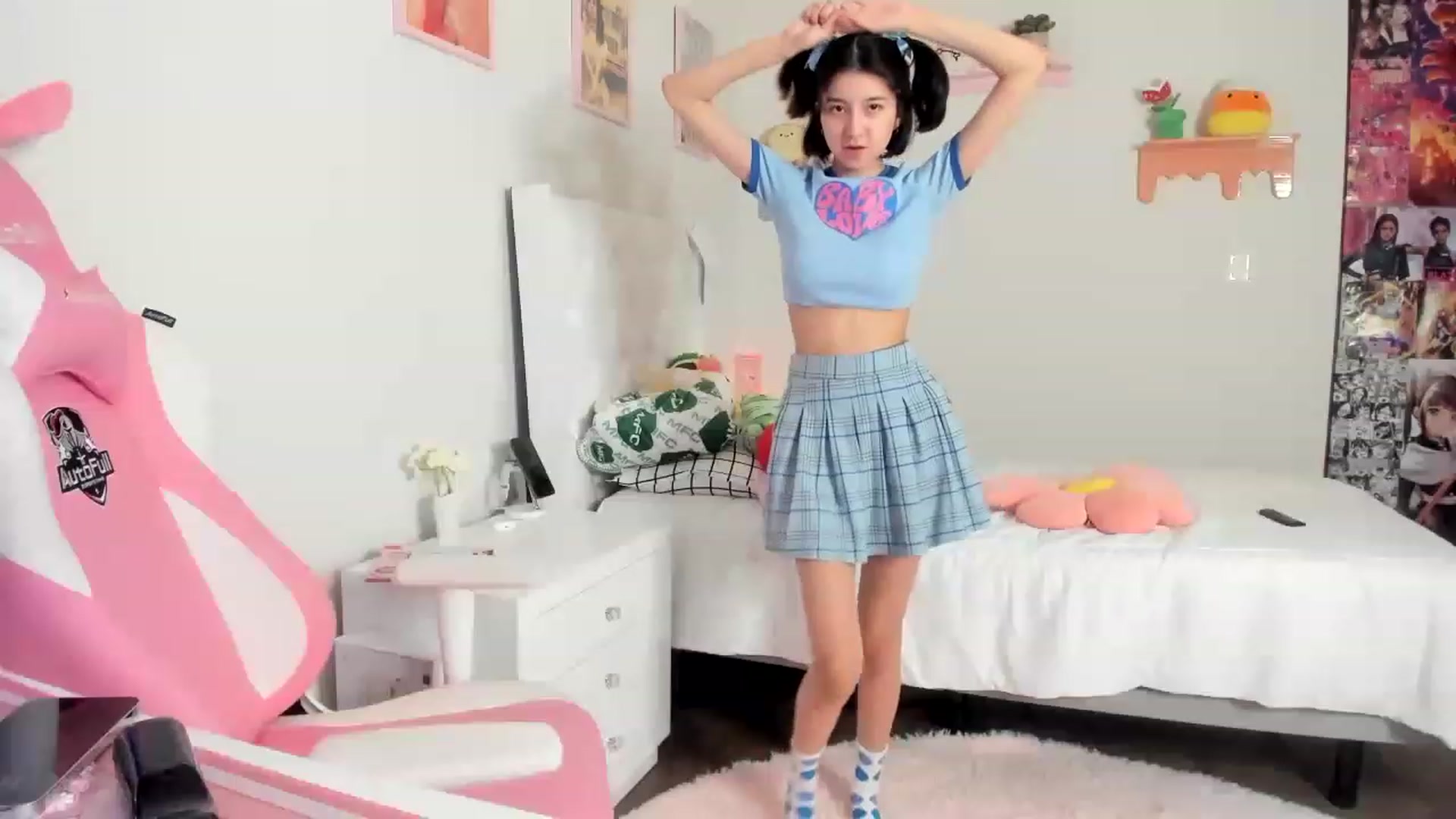 Gallery image thumbnail from Cherrycute666's myfreecams stream on, 05/28/2023, 06:35 image 3 of 20