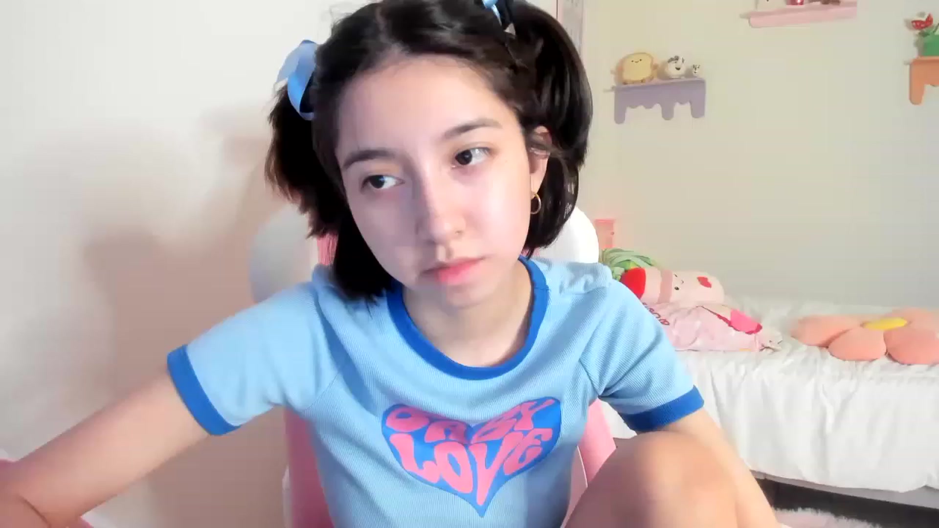 Gallery image thumbnail from Cherrycute666's myfreecams stream on, 05/28/2023, 06:35 image 18 of 20