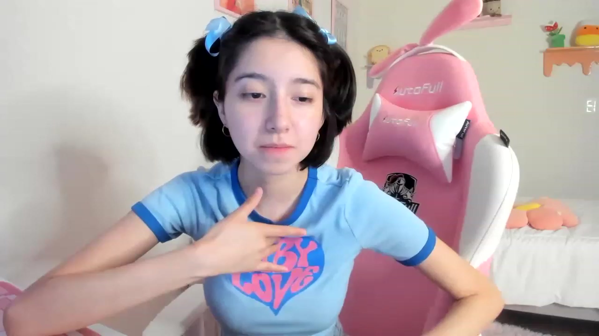 Gallery image thumbnail from Cherrycute666's myfreecams stream on, 05/28/2023, 08:19 image 6 of 20