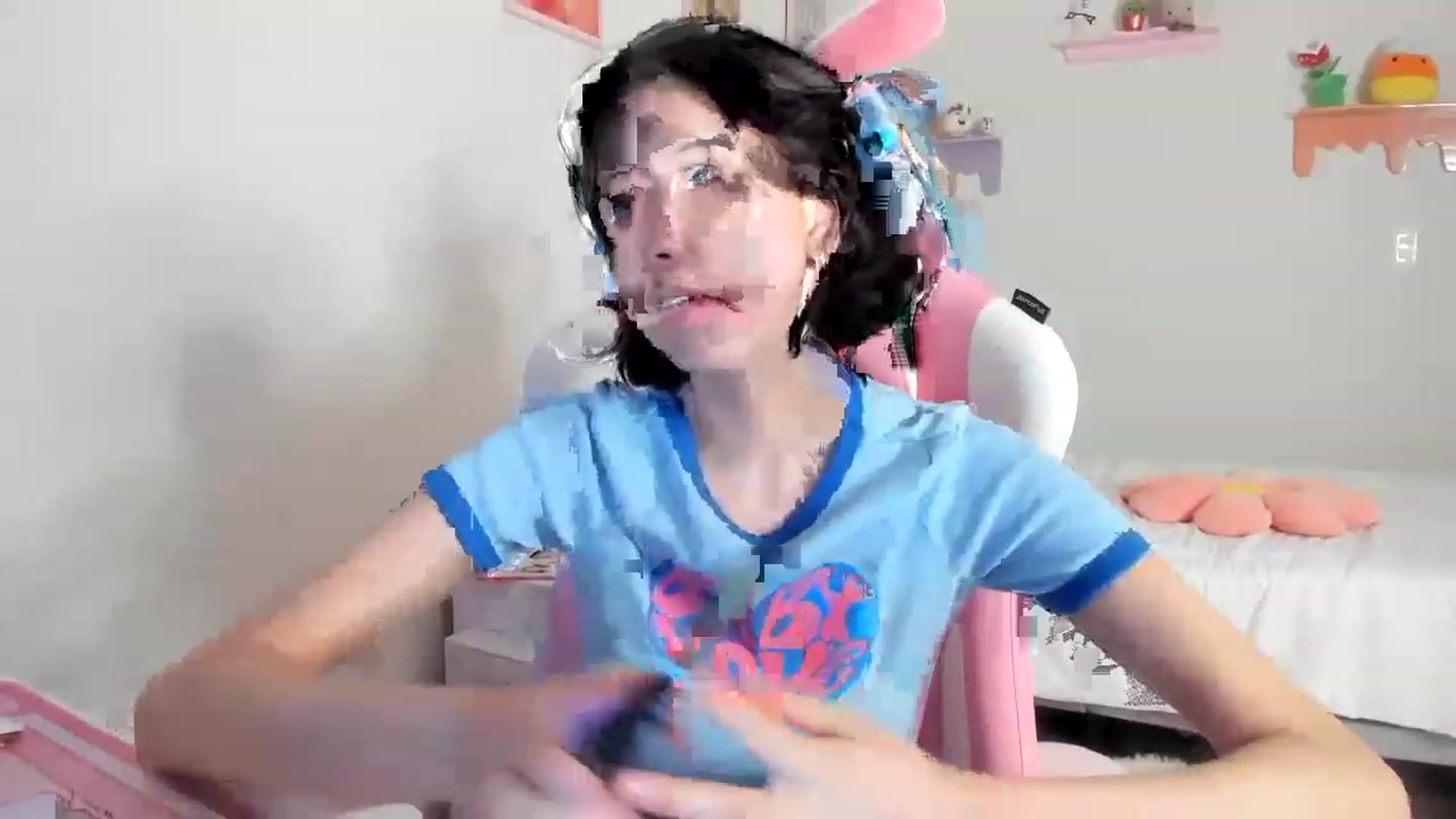 Gallery image thumbnail from Cherrycute666's myfreecams stream on, 05/28/2023, 12:55 image 20 of 20