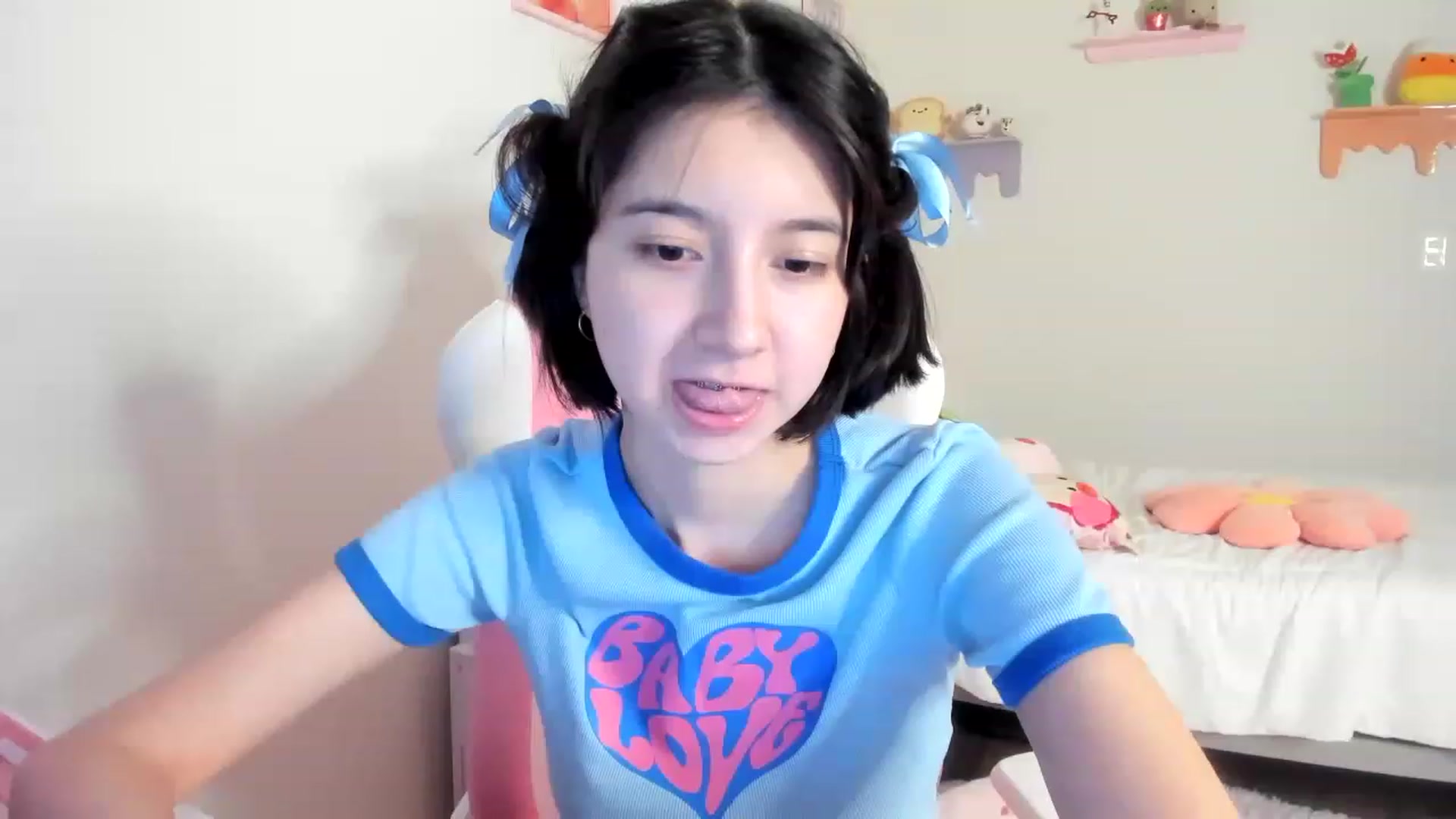 Gallery image thumbnail from Cherrycute666's myfreecams stream on, 05/28/2023, 12:55 image 4 of 20