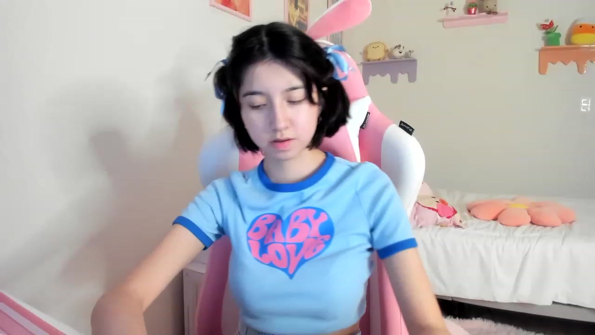 Gallery image thumbnail from Cherrycute666's myfreecams stream on, 05/28/2023, 12:55 image 1 of 20