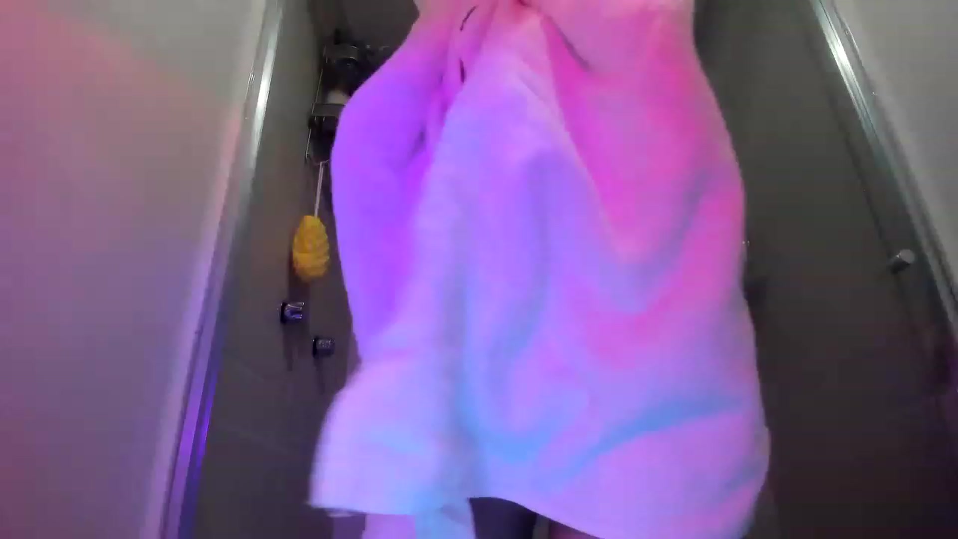 Gallery image thumbnail from Cherrycute666's myfreecams stream on, 05/28/2023, 14:22 image 7 of 20