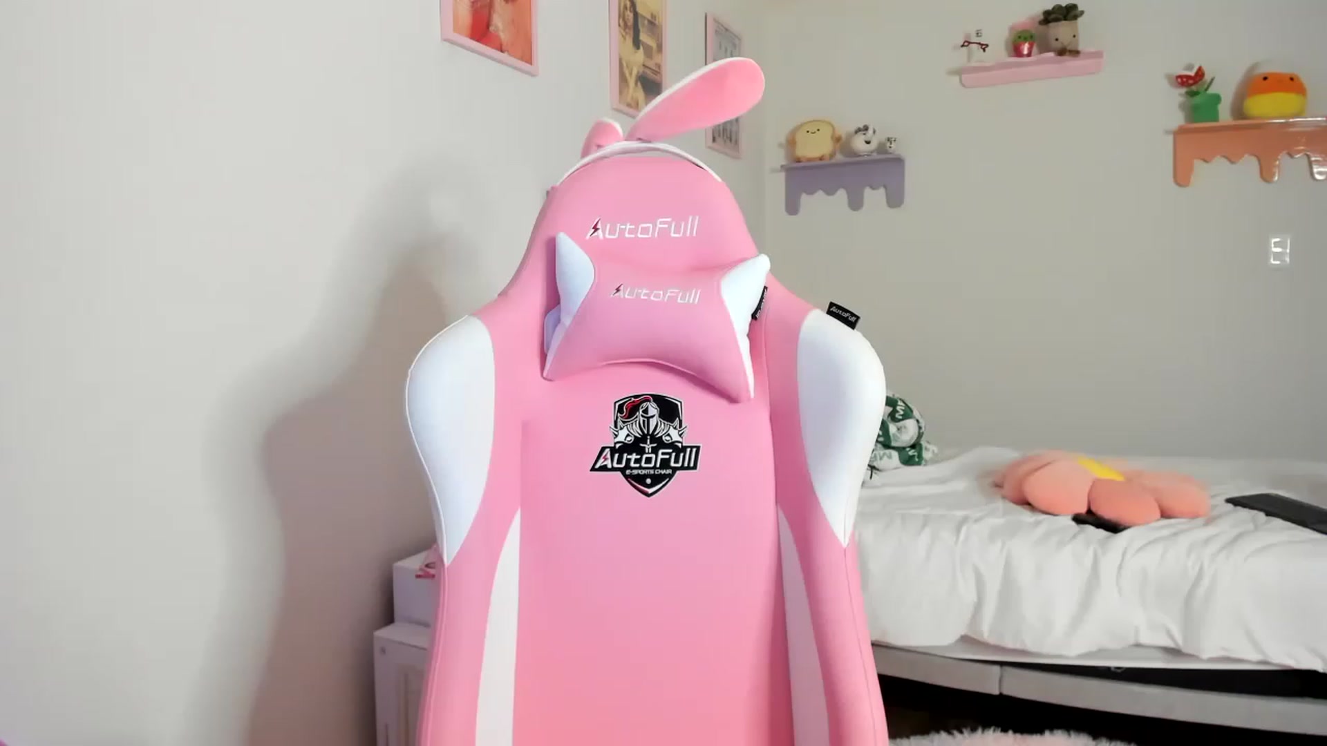 Gallery image thumbnail from Cherrycute666's myfreecams stream on, 05/29/2023, 03:39 image 7 of 20